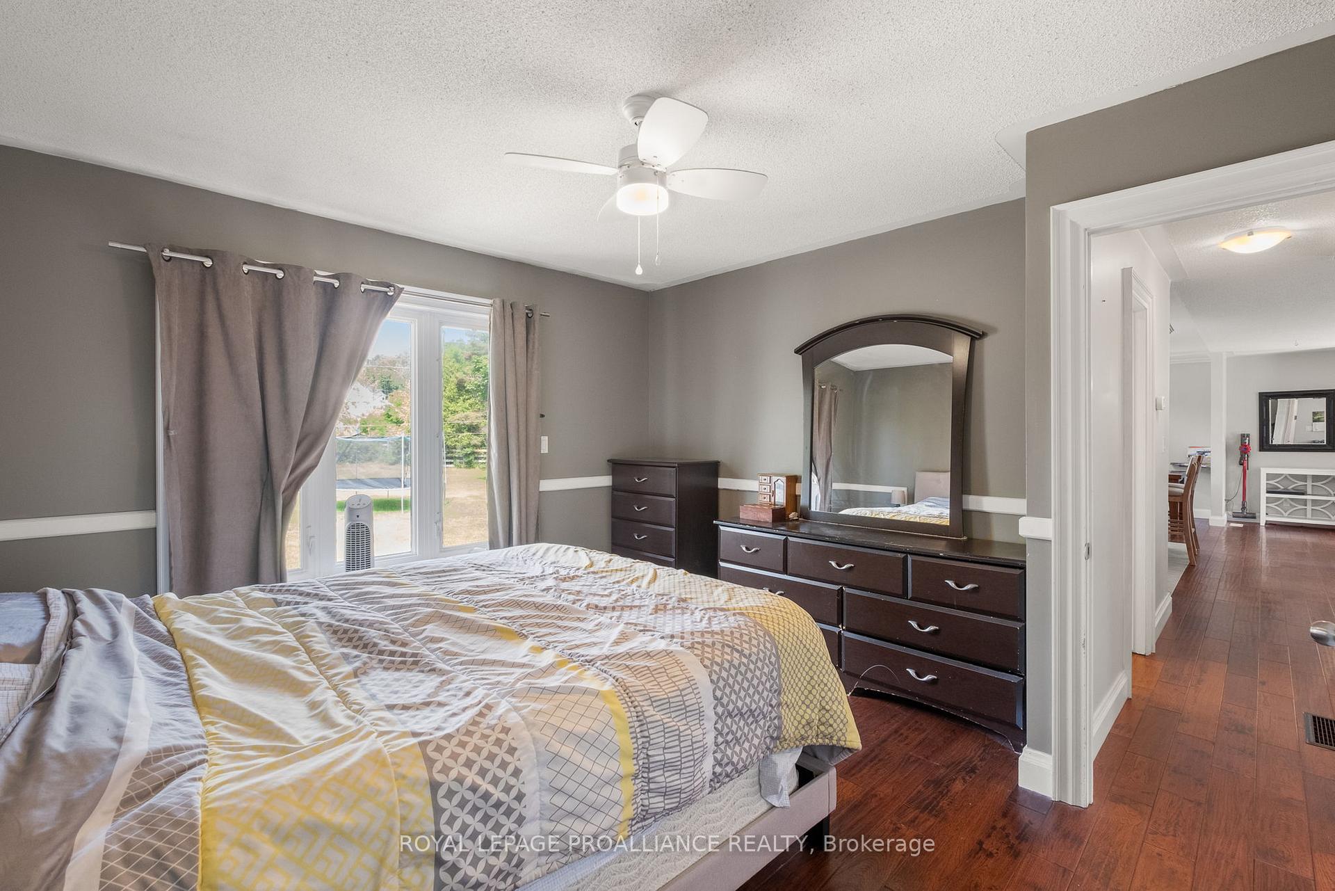 Photo 24 of 8 Oriole Crescent, Hamilton Township, Baltimore — HOMEH