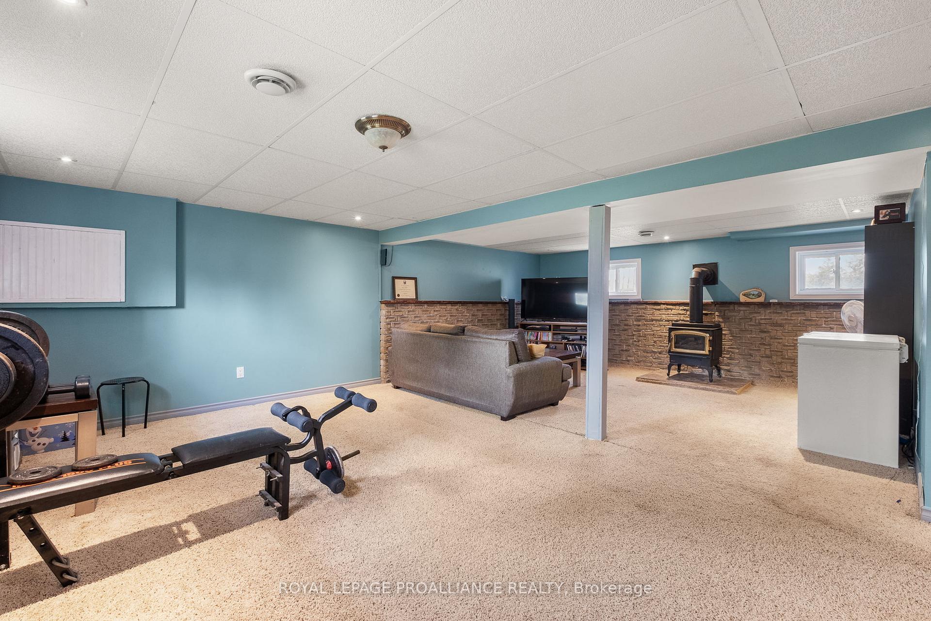 Photo 29 of 8 Oriole Crescent, Hamilton Township, Baltimore — HOMEH