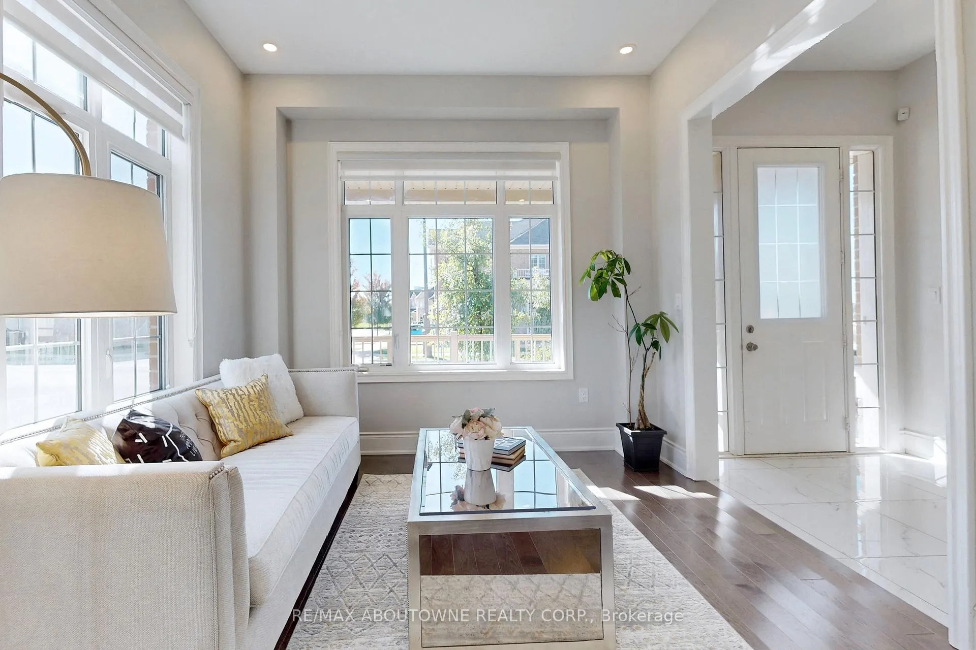 Photo 2 of 459 Threshing Mill Boulevard, Oakville, Joshua Meadows — HOMEH