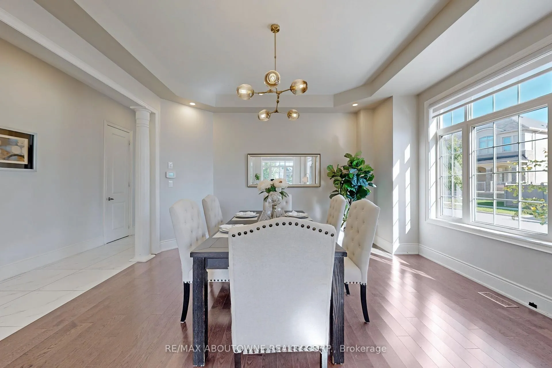 Photo 6 of 459 Threshing Mill Boulevard, Oakville, Joshua Meadows — HOMEH