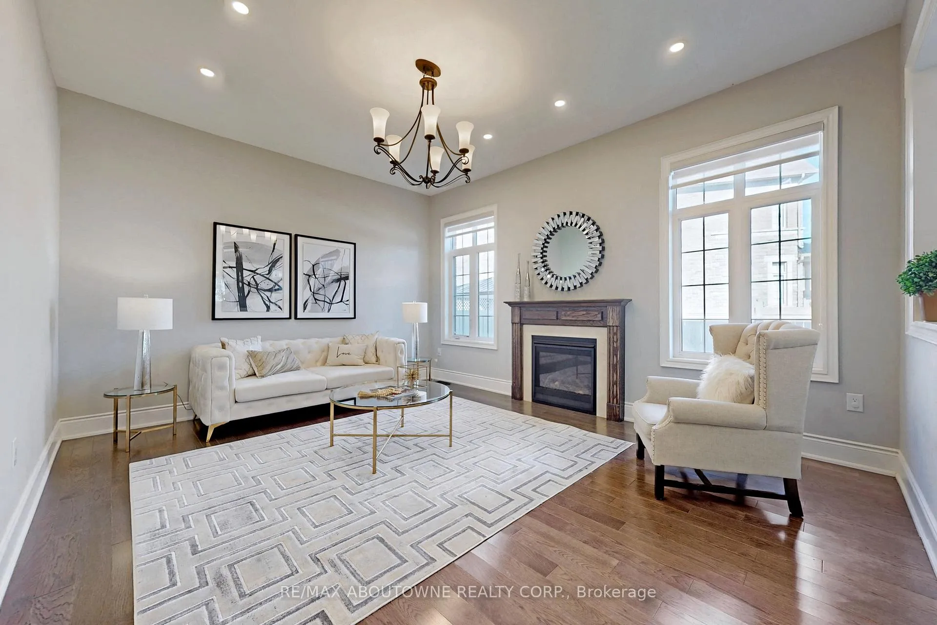 Photo 10 of 459 Threshing Mill Boulevard, Oakville, Joshua Meadows — HOMEH