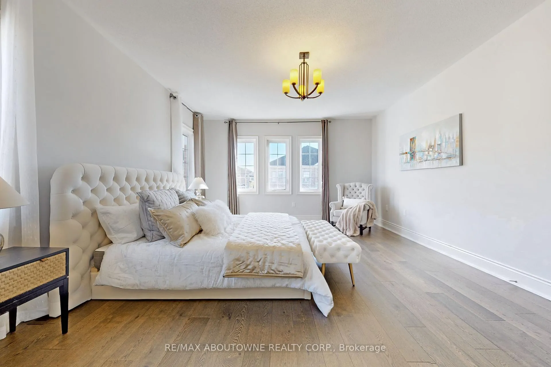 Photo 28 of 459 Threshing Mill Boulevard, Oakville, Joshua Meadows — HOMEH
