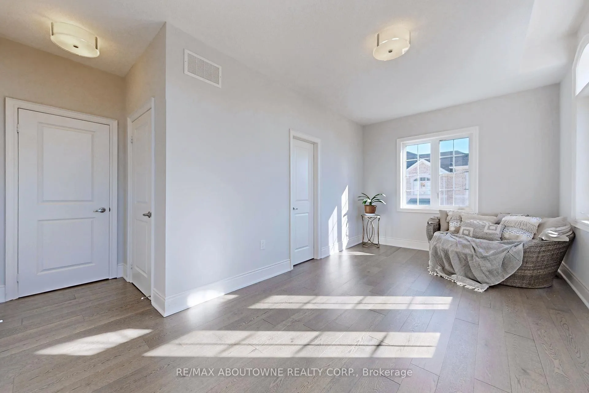 Photo 43 of 459 Threshing Mill Boulevard, Oakville, Joshua Meadows — HOMEH