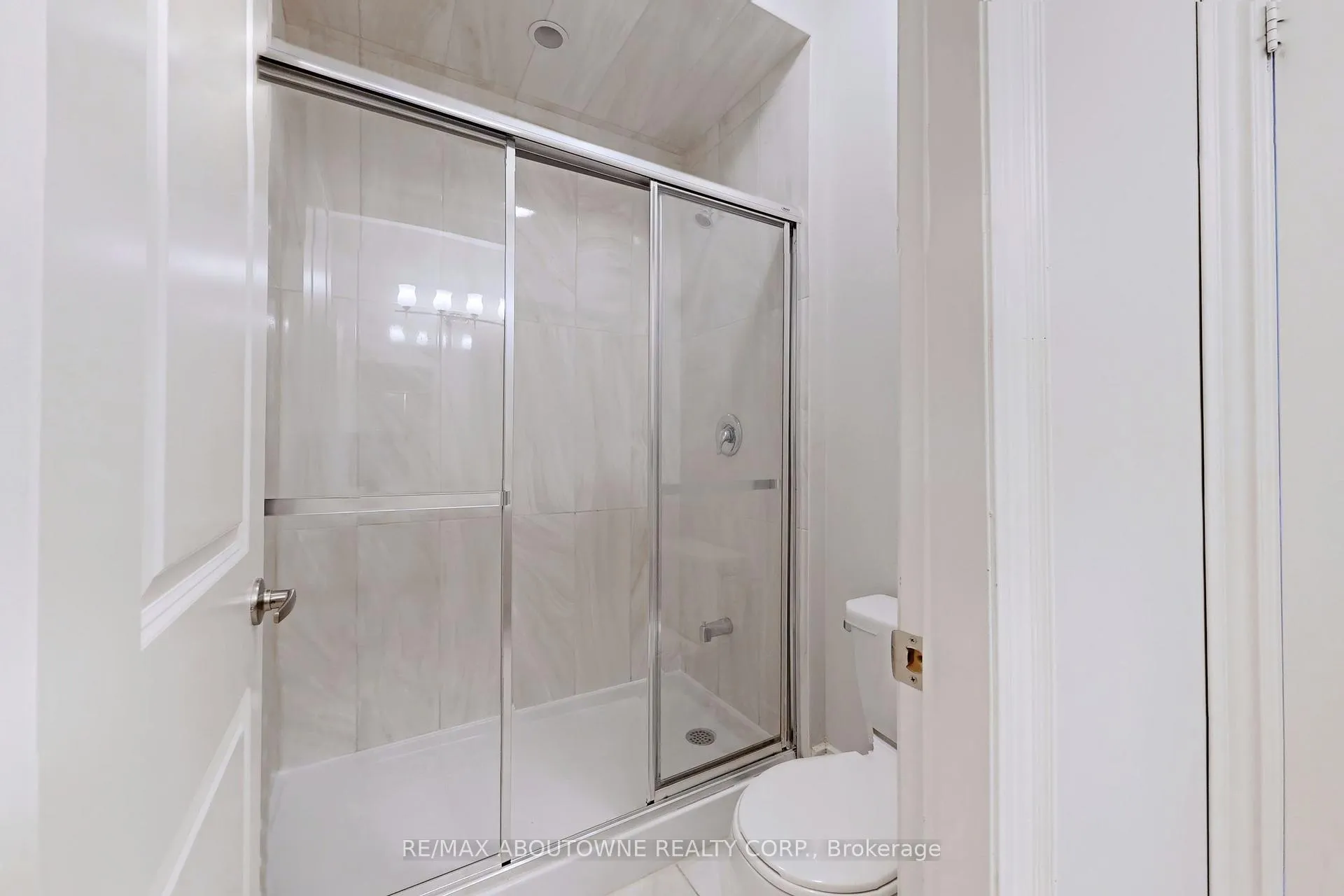 Photo 46 of 459 Threshing Mill Boulevard, Oakville, Joshua Meadows — HOMEH