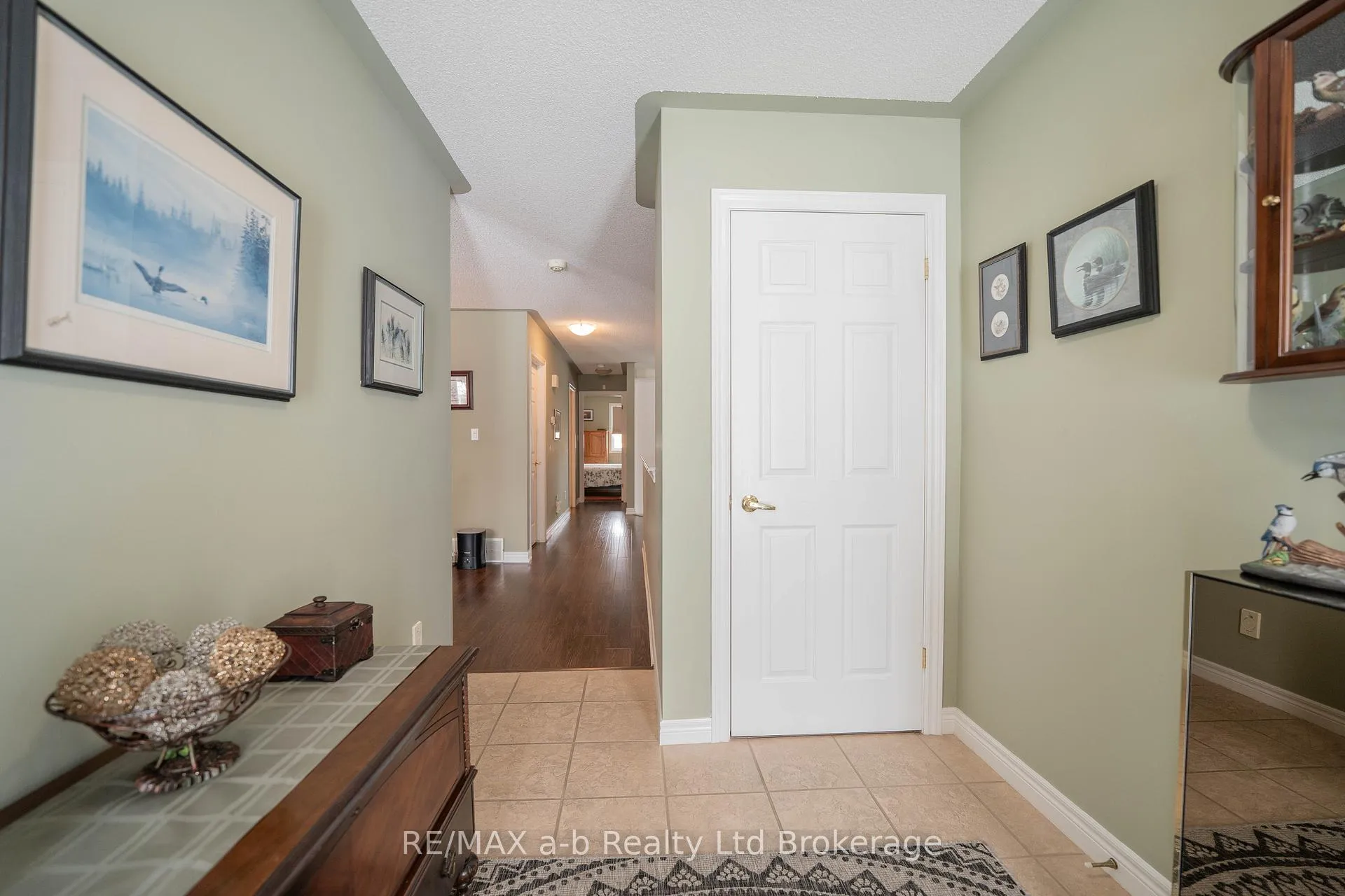Photo 6 of 218 Baldwin Street, Tillsonburg — HOMEH