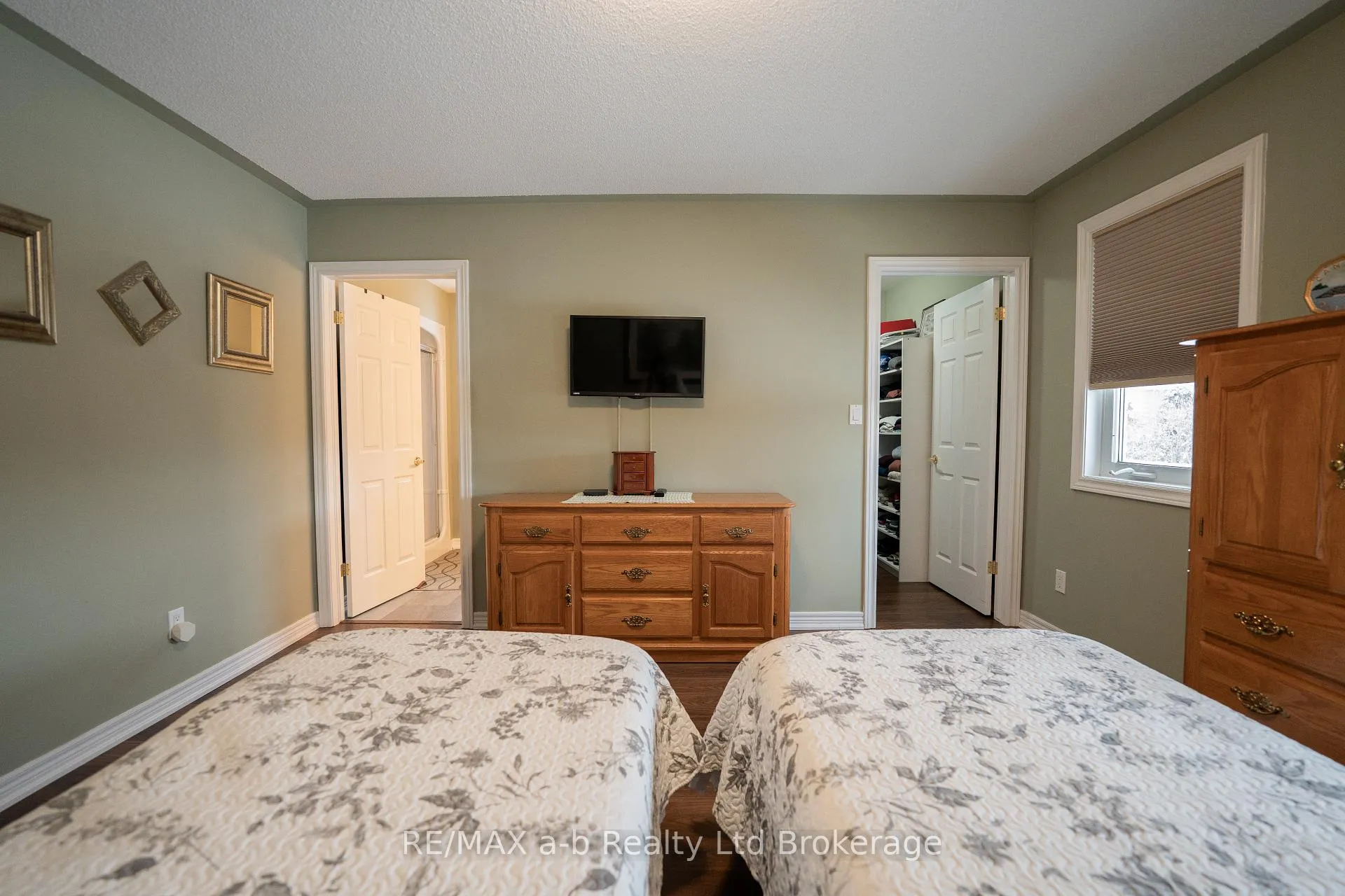 Photo 19 of 218 Baldwin Street, Tillsonburg — HOMEH
