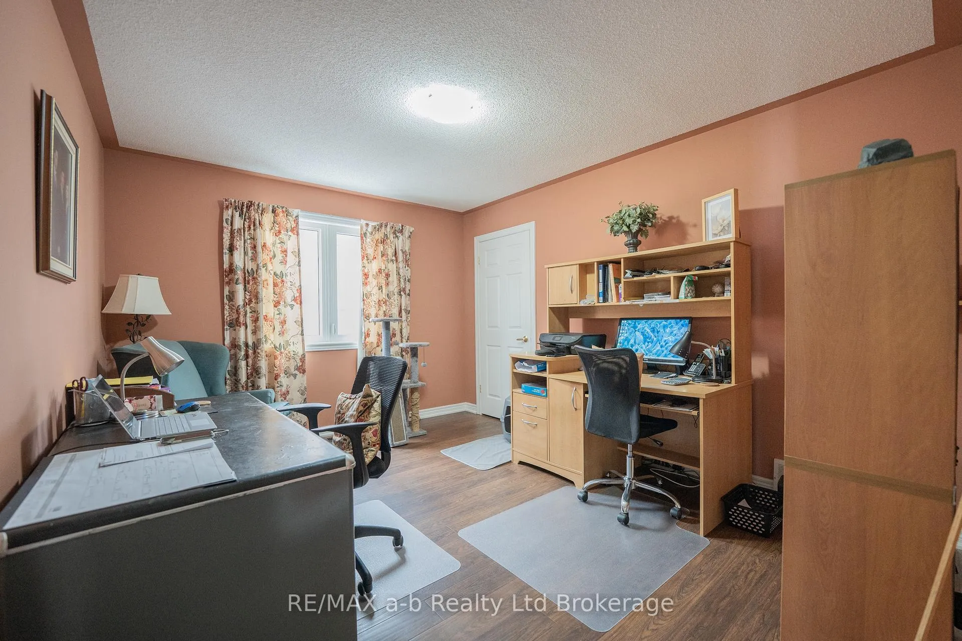 Photo 22 of 218 Baldwin Street, Tillsonburg — HOMEH