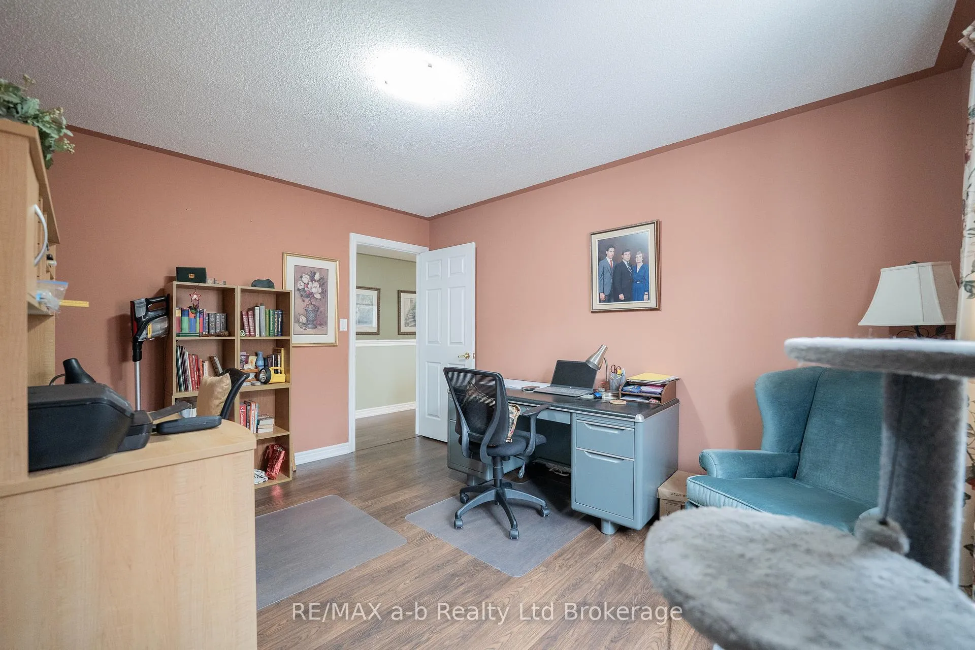 Photo 23 of 218 Baldwin Street, Tillsonburg — HOMEH