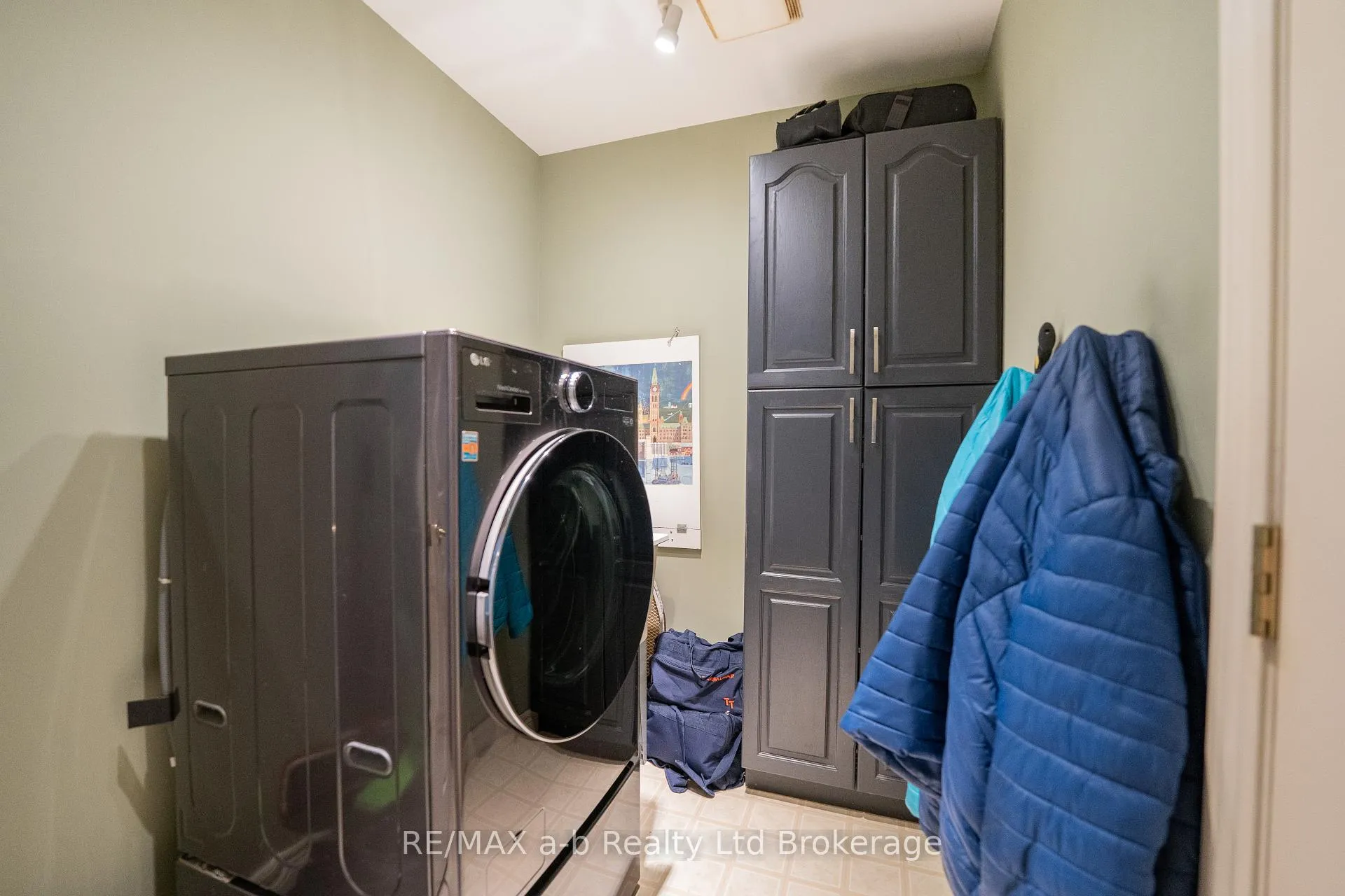 Photo 24 of 218 Baldwin Street, Tillsonburg — HOMEH