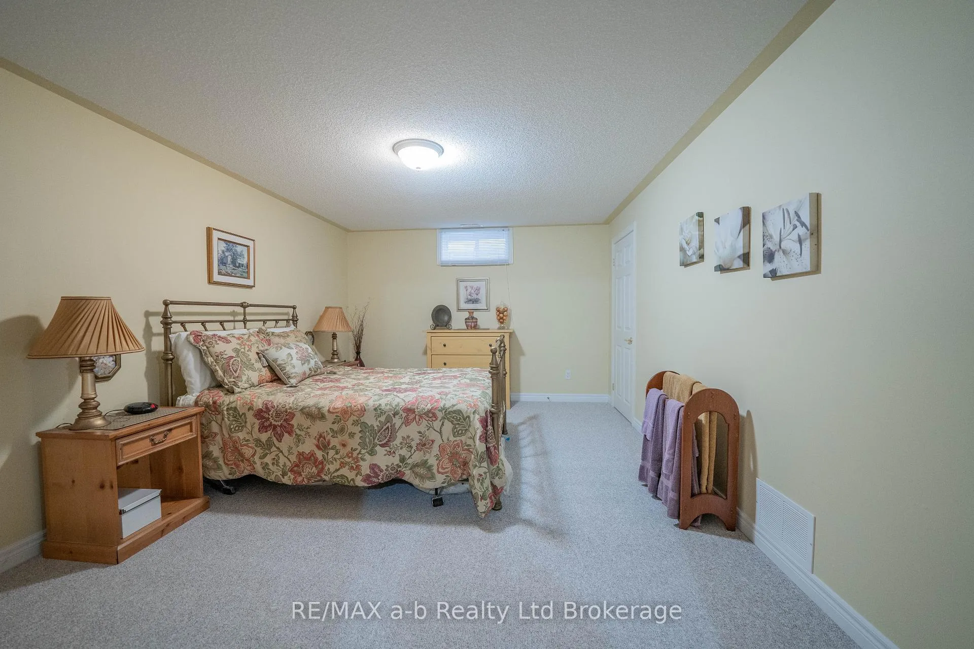 Photo 30 of 218 Baldwin Street, Tillsonburg — HOMEH
