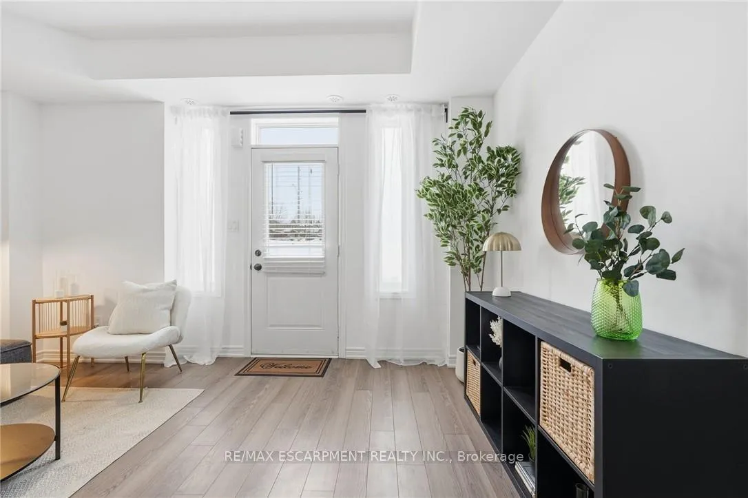 Photo 5 of 154 Watson Parkway N, Guelph, Grange Road — HOMEH