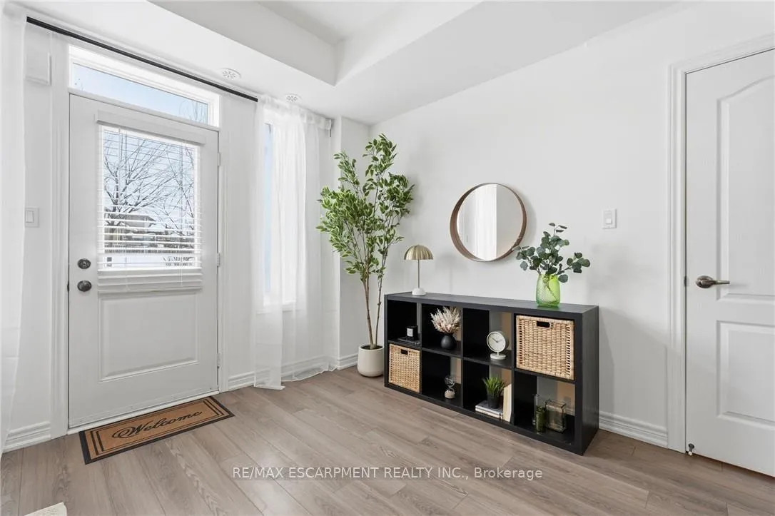 Photo 6 of 154 Watson Parkway N, Guelph, Grange Road — HOMEH