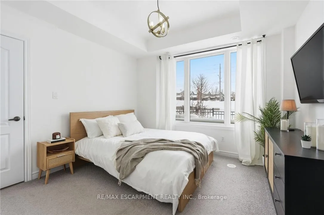 Photo 21 of 154 Watson Parkway N, Guelph, Grange Road — HOMEH