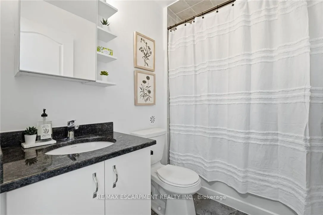 Photo 24 of 154 Watson Parkway N, Guelph, Grange Road — HOMEH