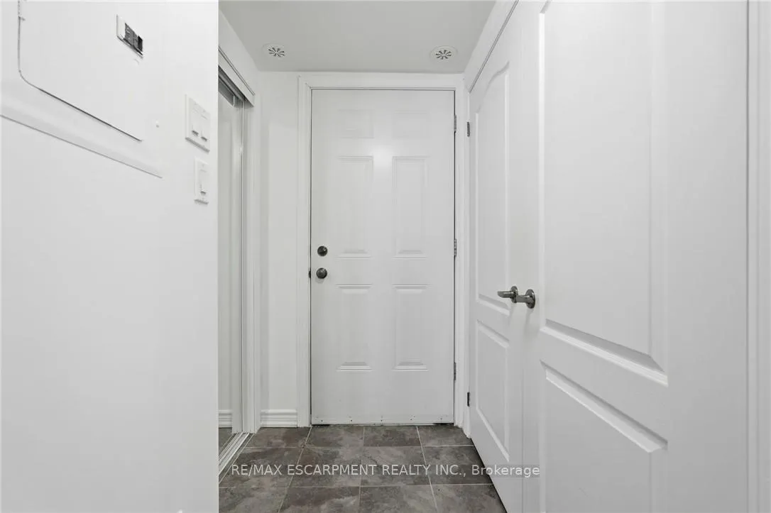 Photo 28 of 154 Watson Parkway N, Guelph, Grange Road — HOMEH