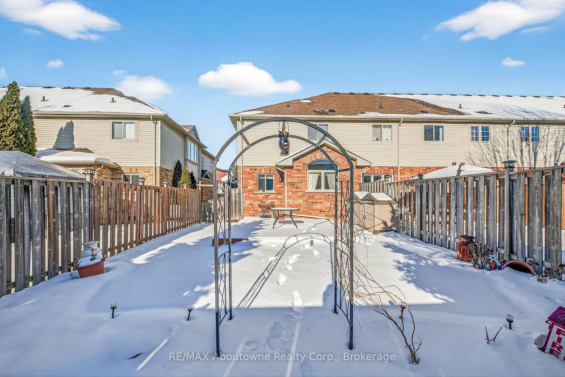 Photo 37 of 31 Elderberry Avenue, Grimsby, Grimsby West — HOMEH