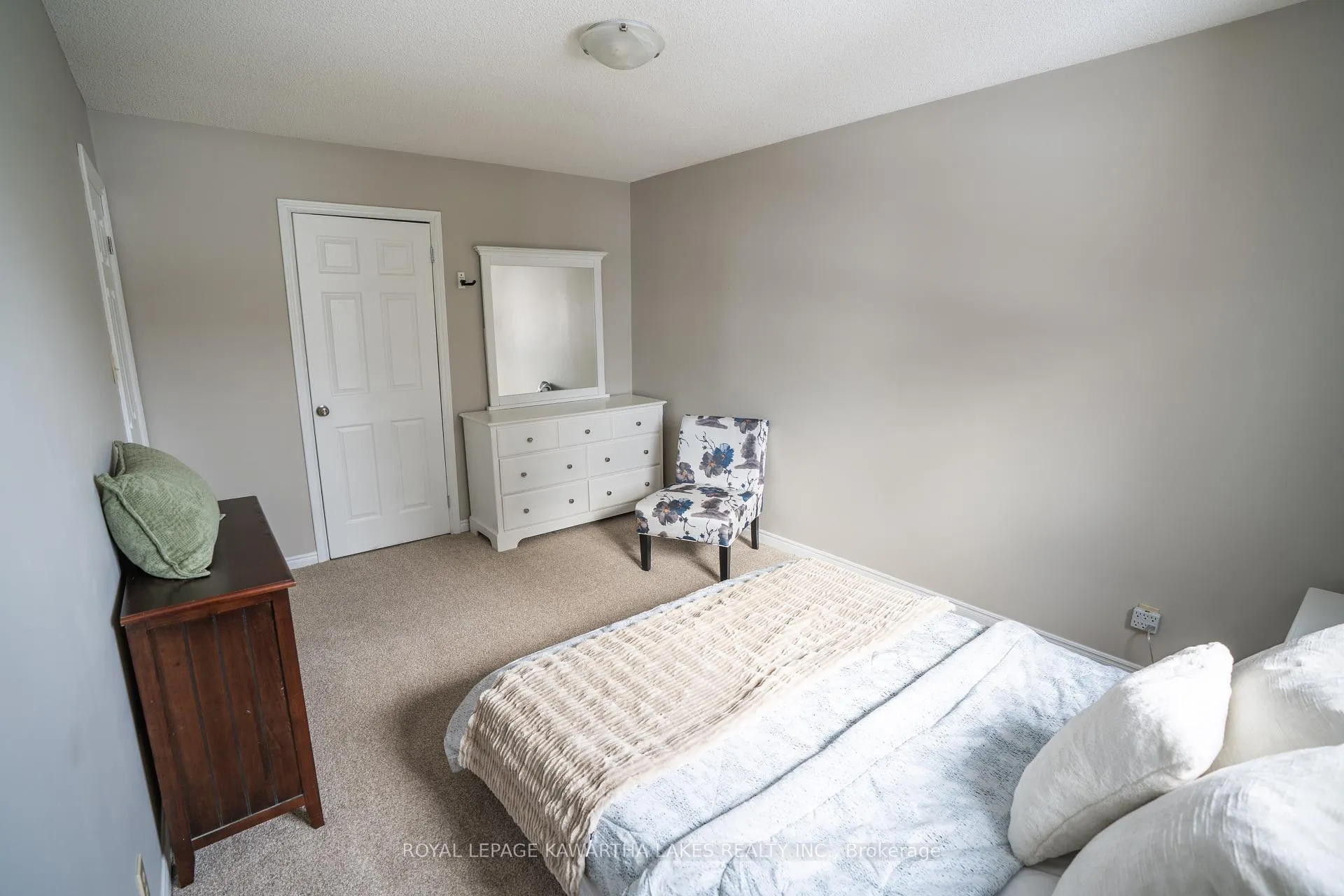 Photo 17 of 59 Victoria Avenue, Brock, Beaverton — HOMEH