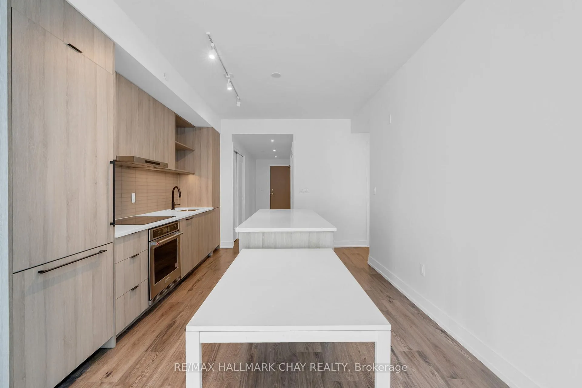 Photo 7 of Unit 414, 185 Dunlop Street E, Barrie, Lakeshore — HOMEH