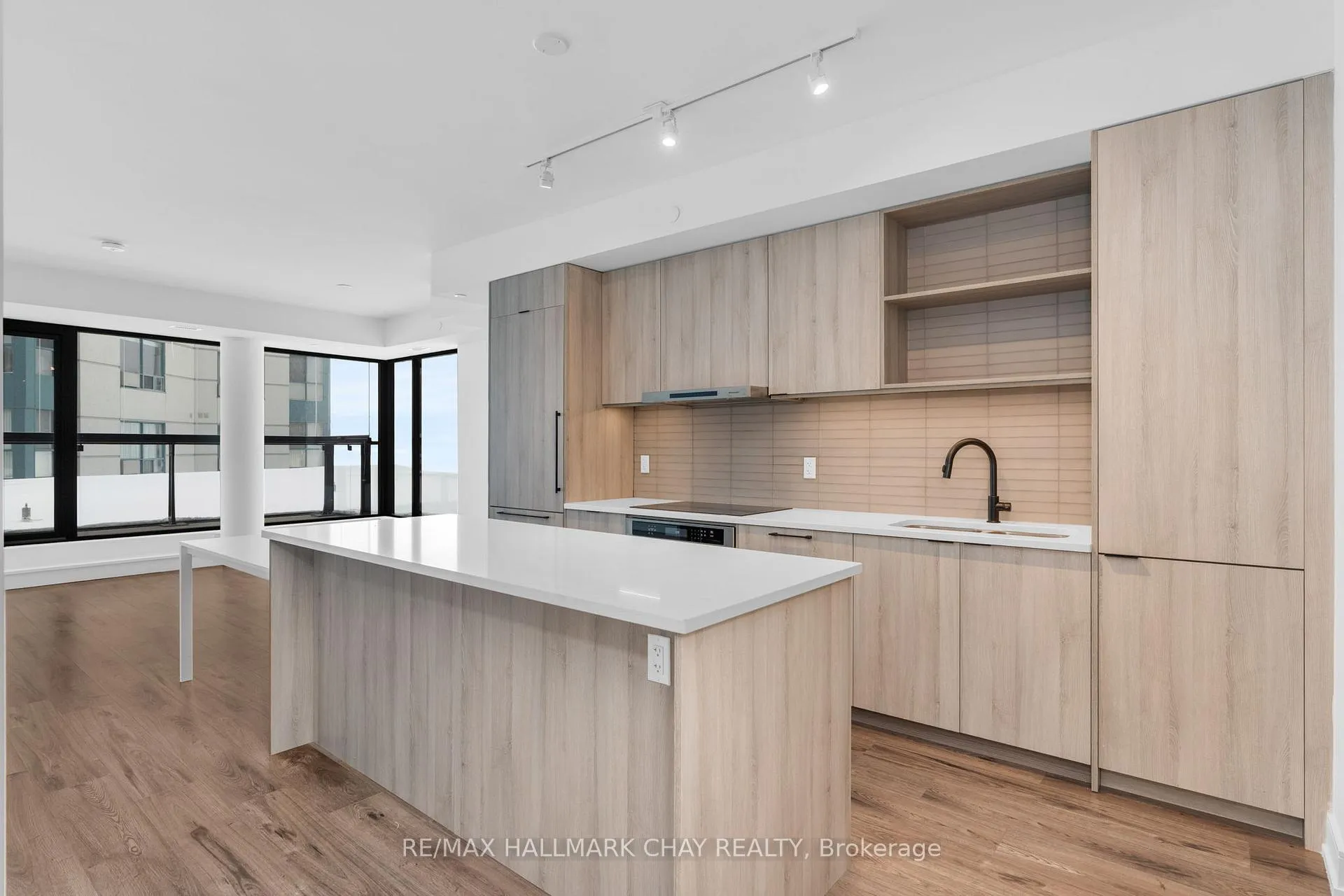 Photo 9 of Unit 414, 185 Dunlop Street E, Barrie, Lakeshore — HOMEH