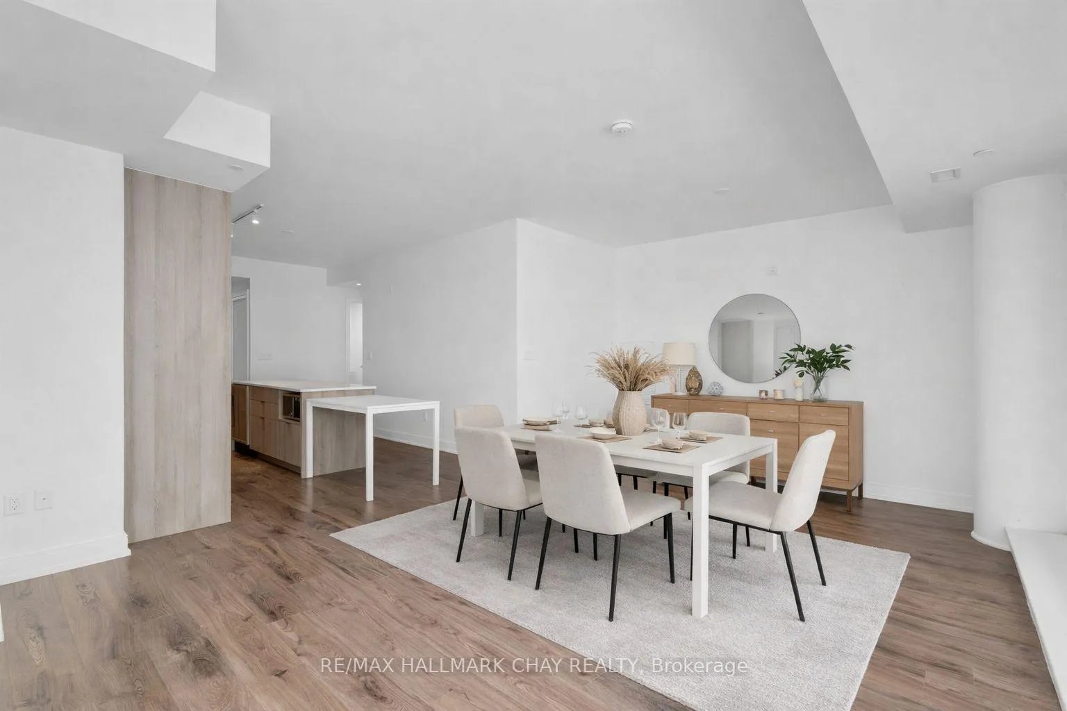 Photo 13 of Unit 414, 185 Dunlop Street E, Barrie, Lakeshore — HOMEH