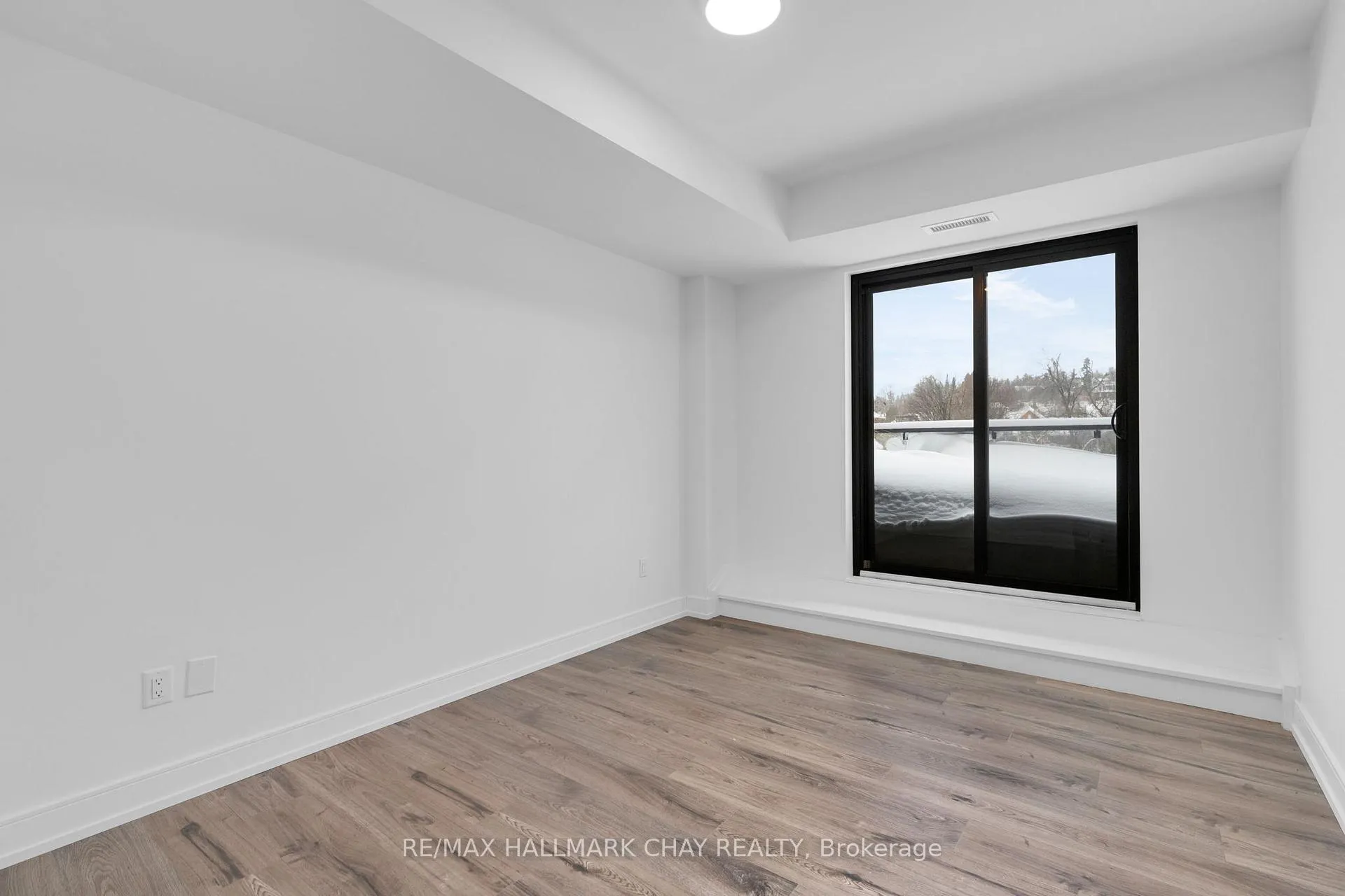 Photo 22 of Unit 414, 185 Dunlop Street E, Barrie, Lakeshore — HOMEH