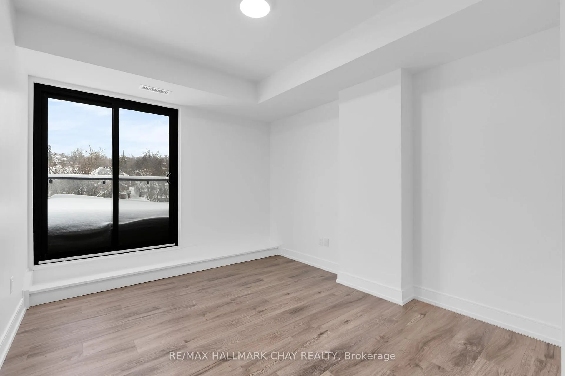 Photo 26 of Unit 414, 185 Dunlop Street E, Barrie, Lakeshore — HOMEH