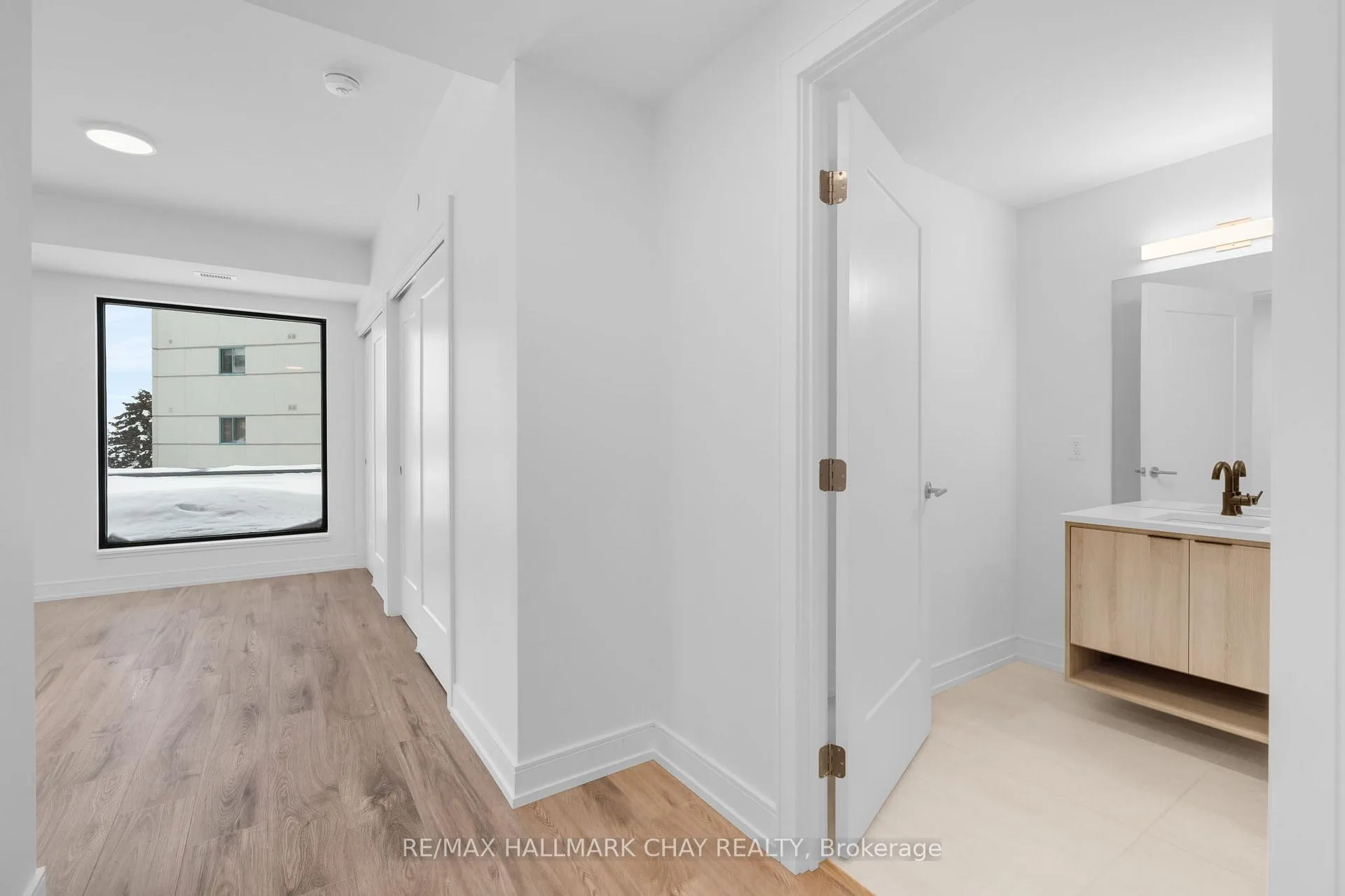 Photo 29 of Unit 414, 185 Dunlop Street E, Barrie, Lakeshore — HOMEH