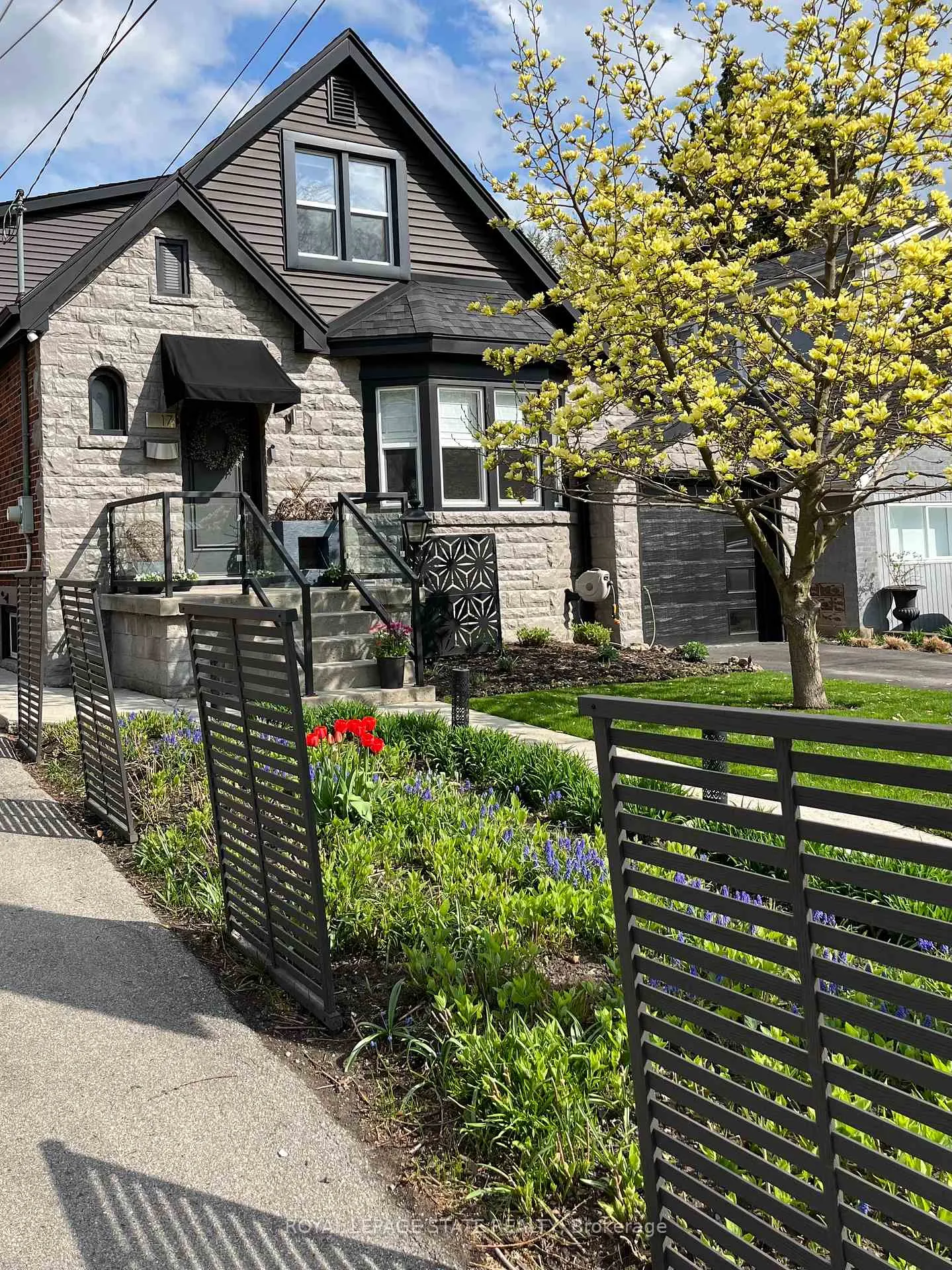 Photo 46 of 17 Gary Avenue, Hamilton, Ainslie Wood — HOMEH