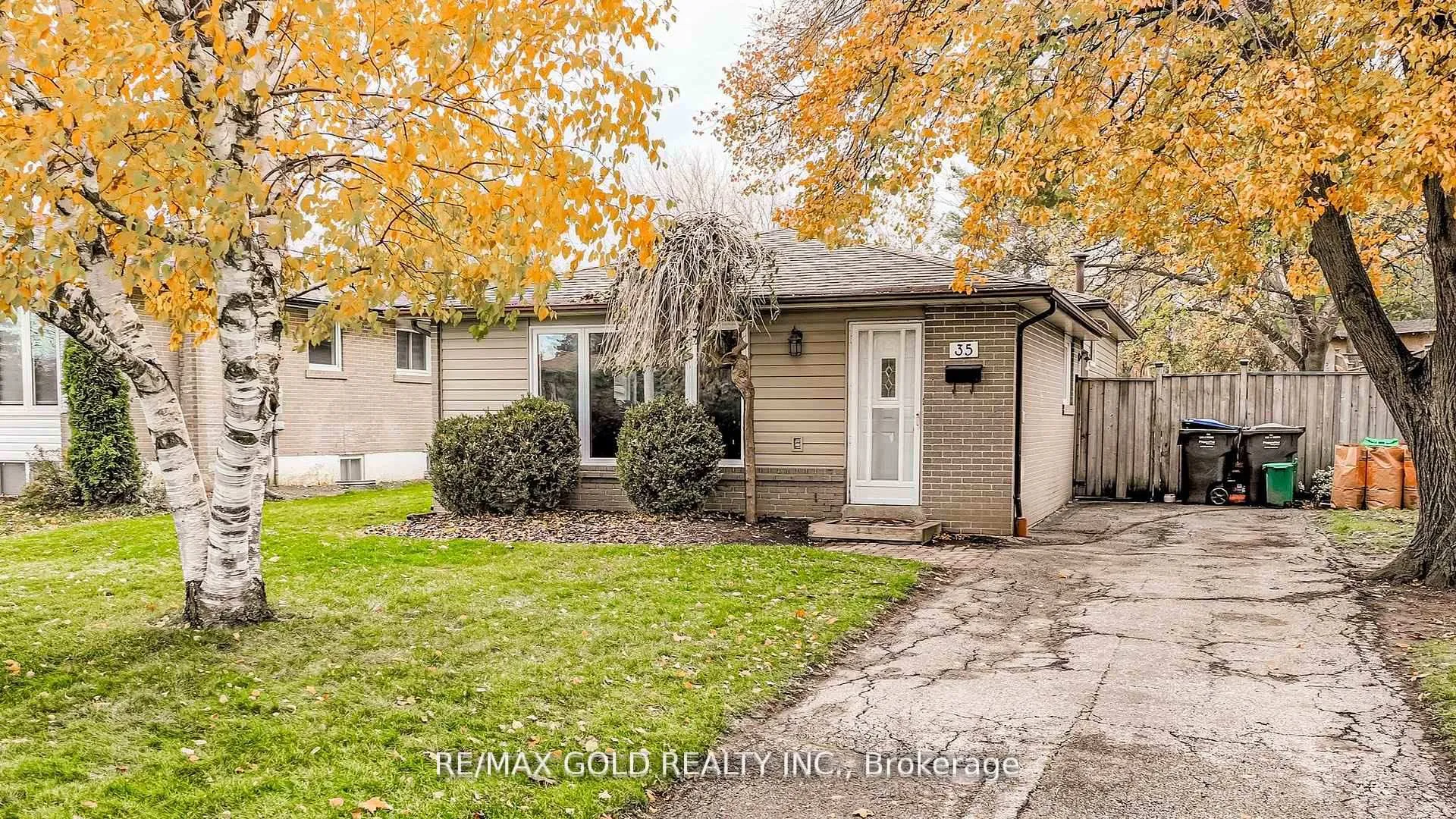 Photo 3 of 35 Duke Road, Brampton, Southgate — HOMEH