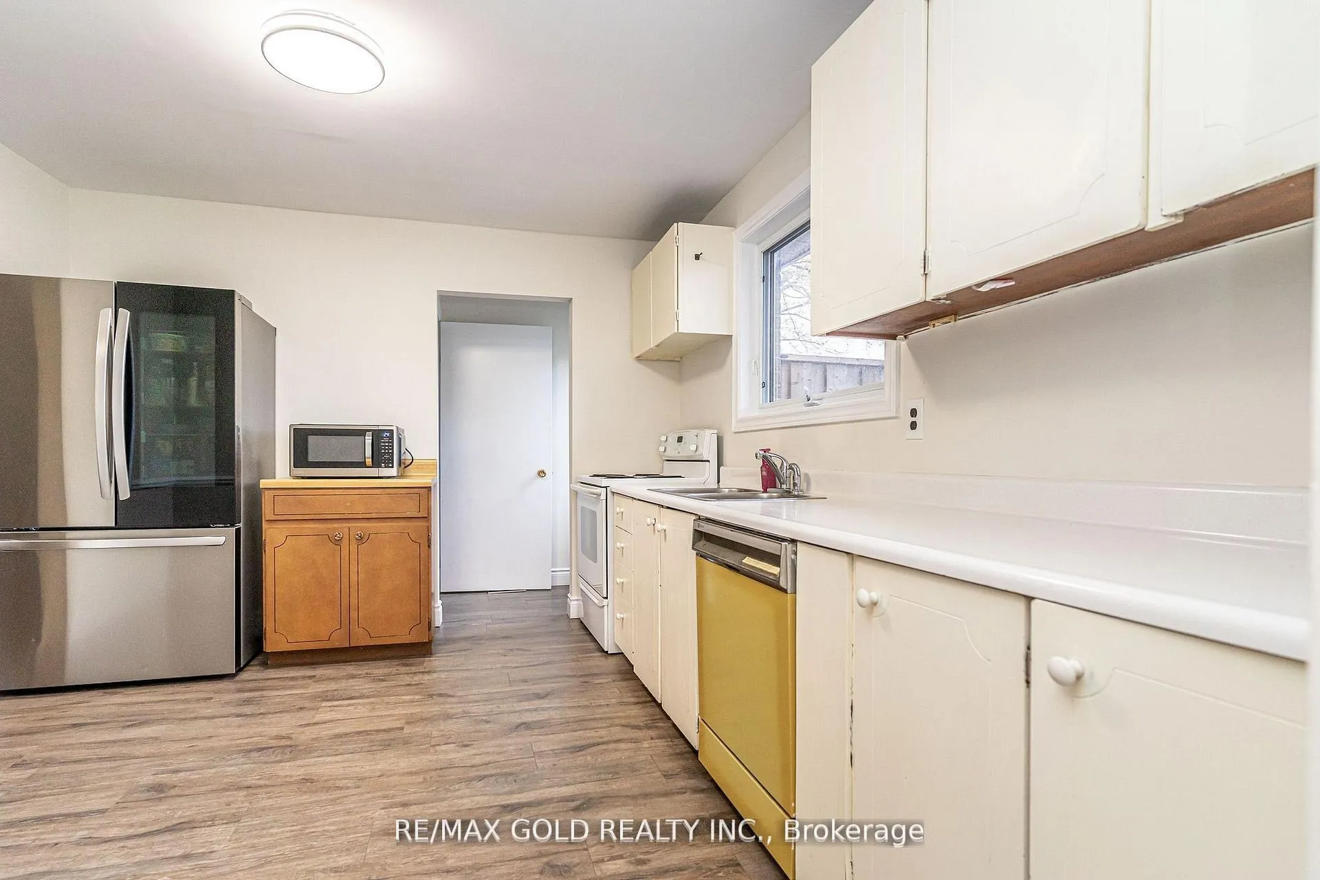 Photo 15 of 35 Duke Road, Brampton, Southgate — HOMEH