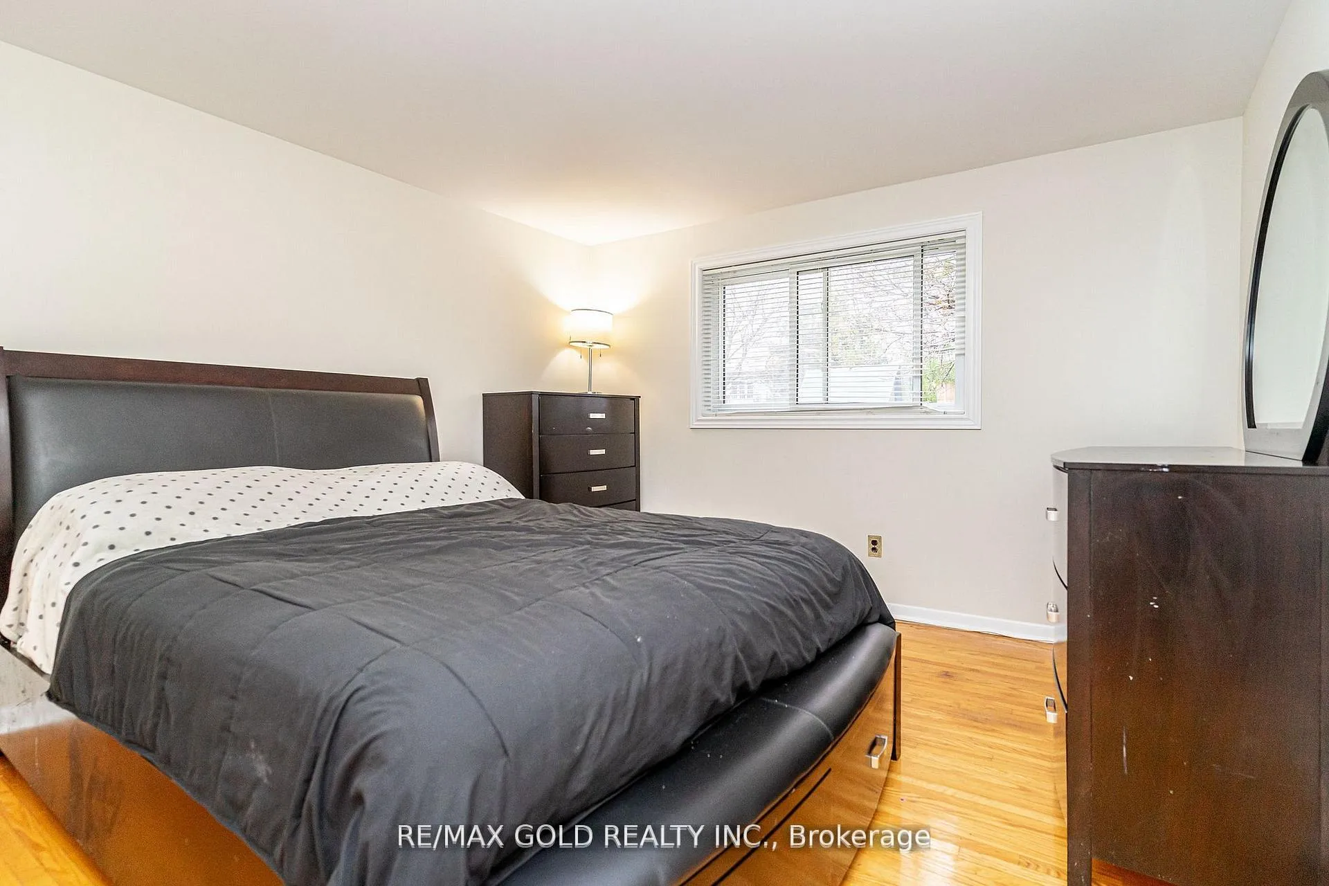 Photo 20 of 35 Duke Road, Brampton, Southgate — HOMEH