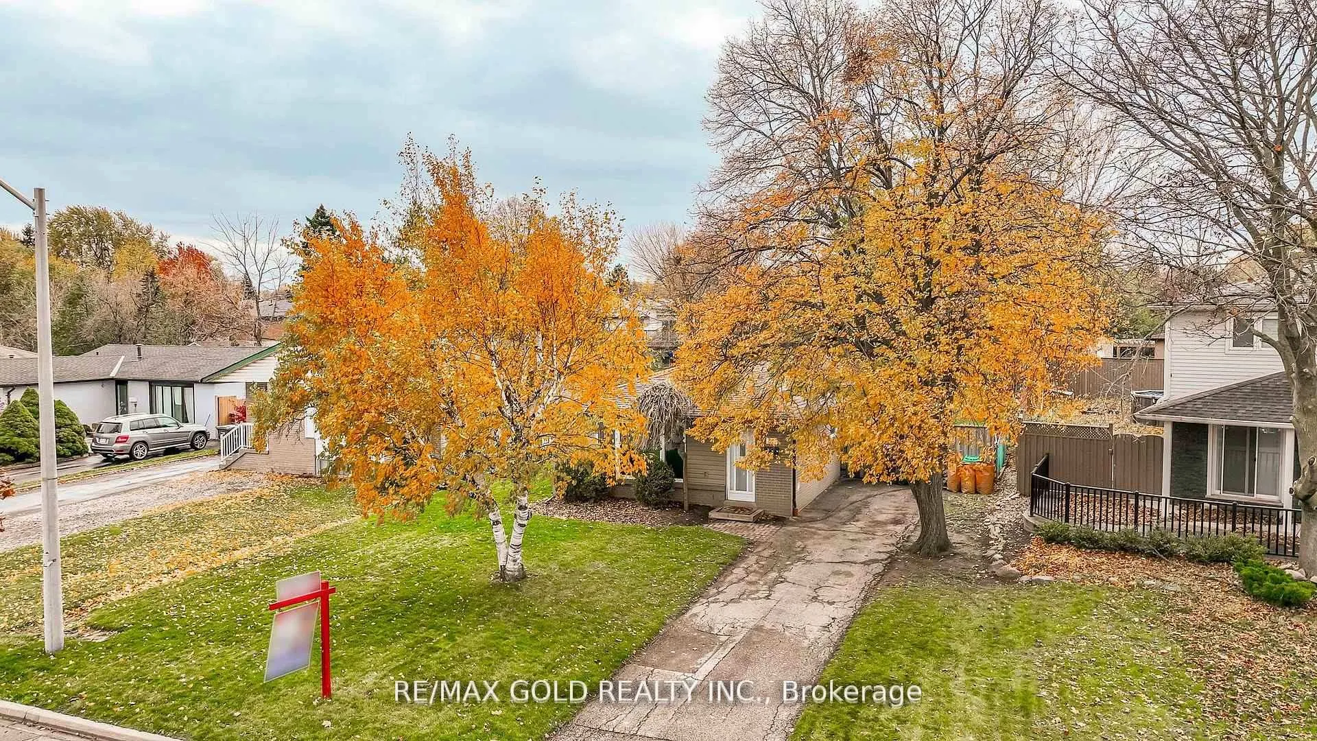 Photo 38 of 35 Duke Road, Brampton, Southgate — HOMEH