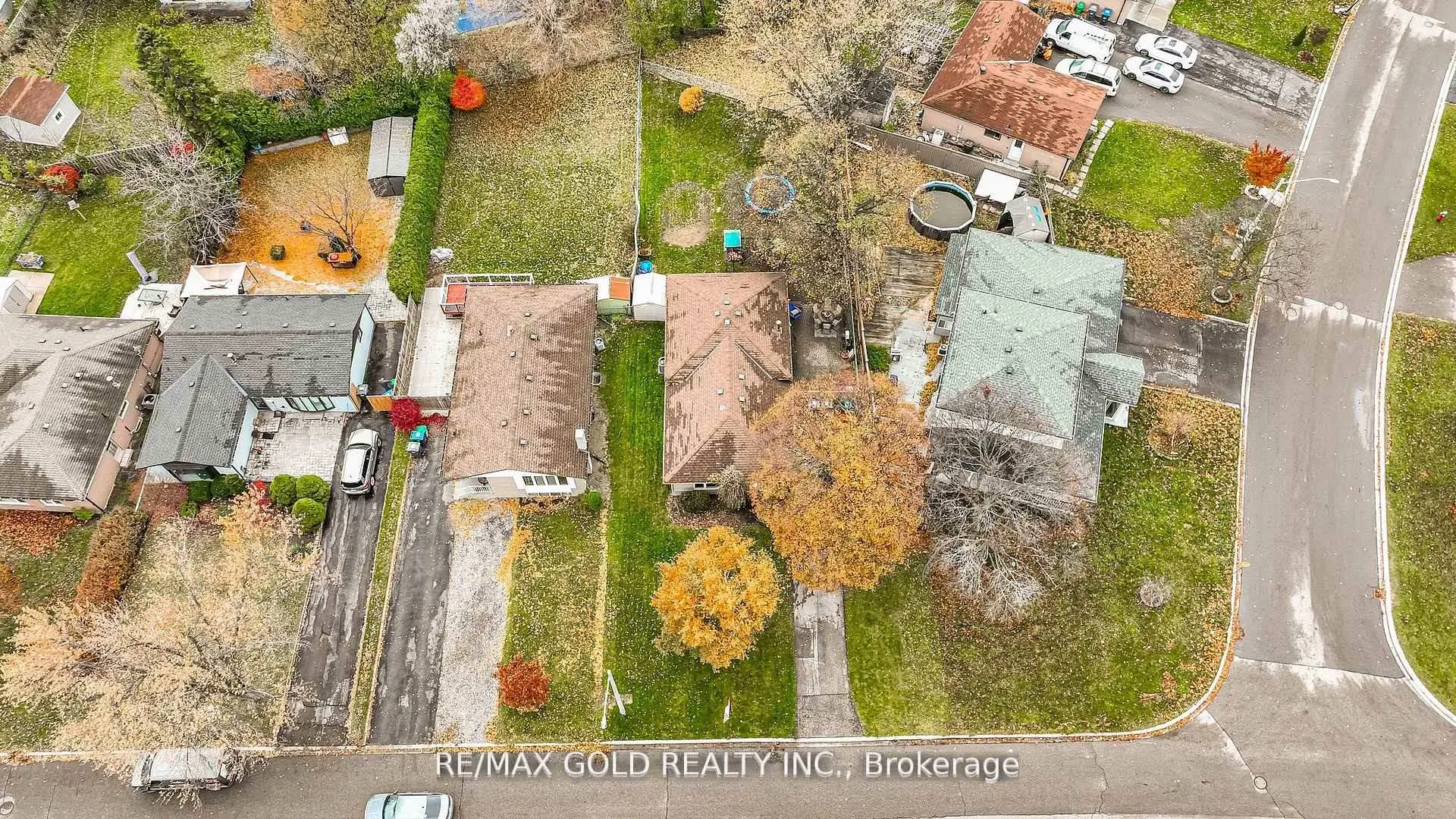 Photo 40 of 35 Duke Road, Brampton, Southgate — HOMEH