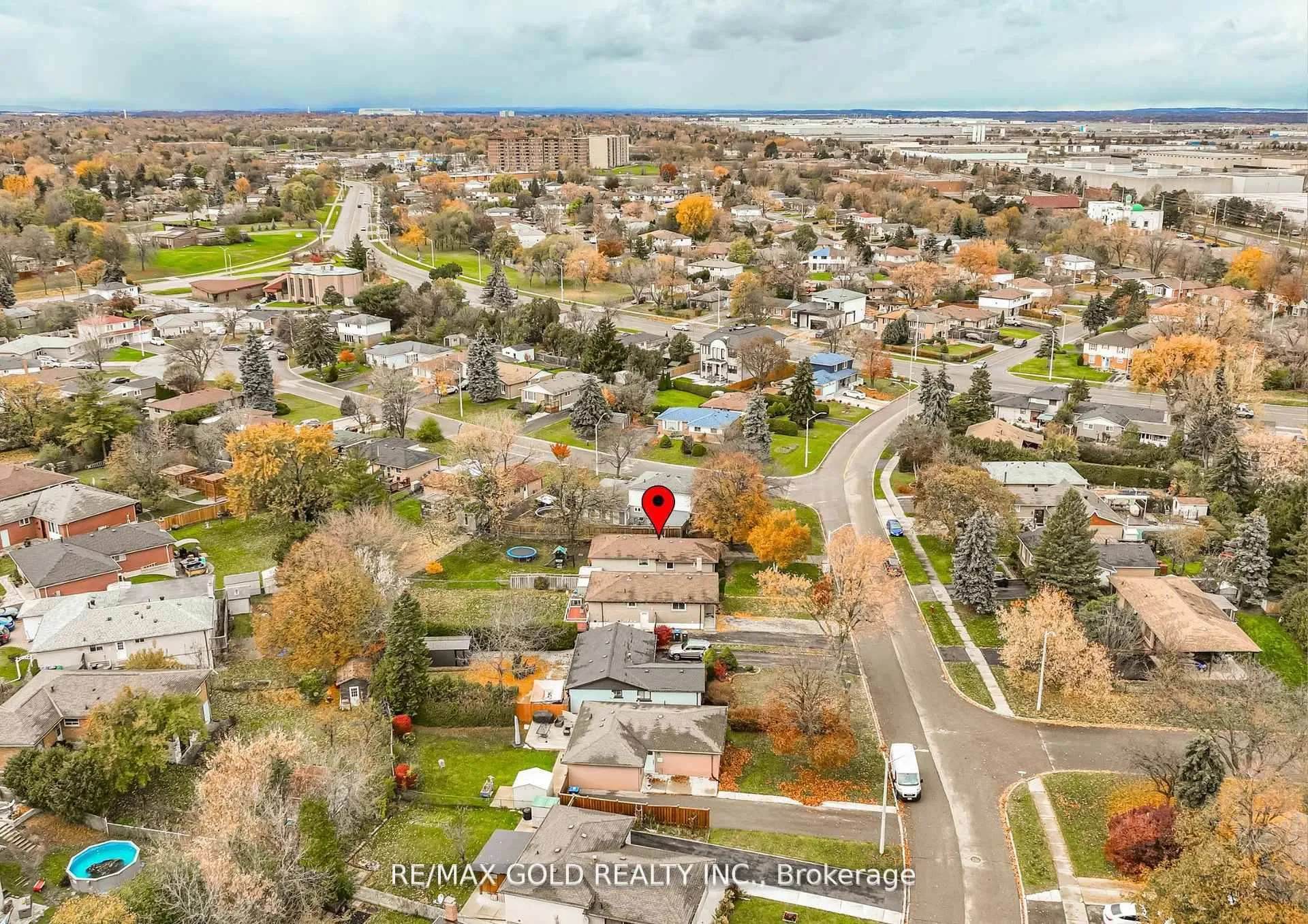Photo 44 of 35 Duke Road, Brampton, Southgate — HOMEH