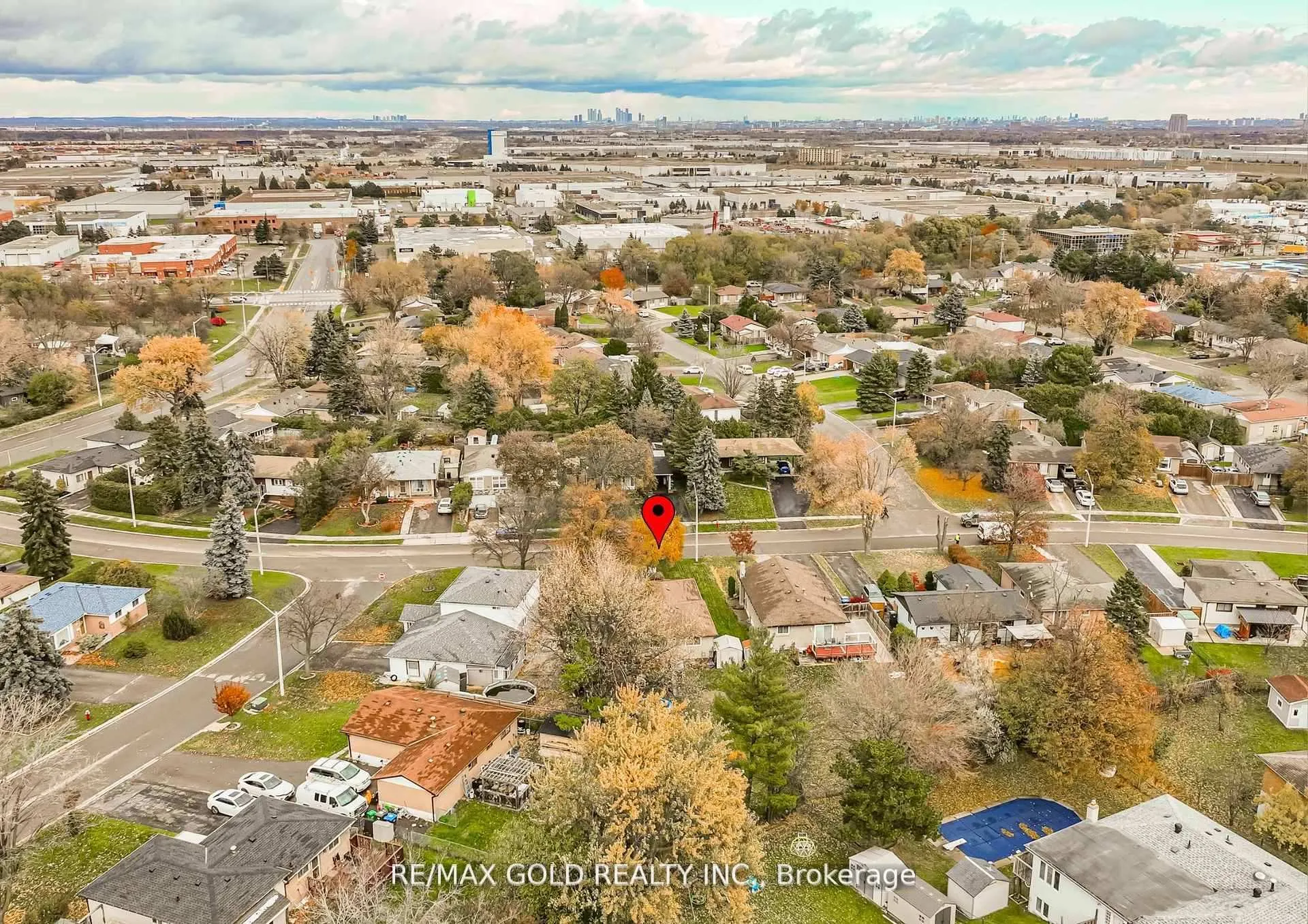 Photo 45 of 35 Duke Road, Brampton, Southgate — HOMEH