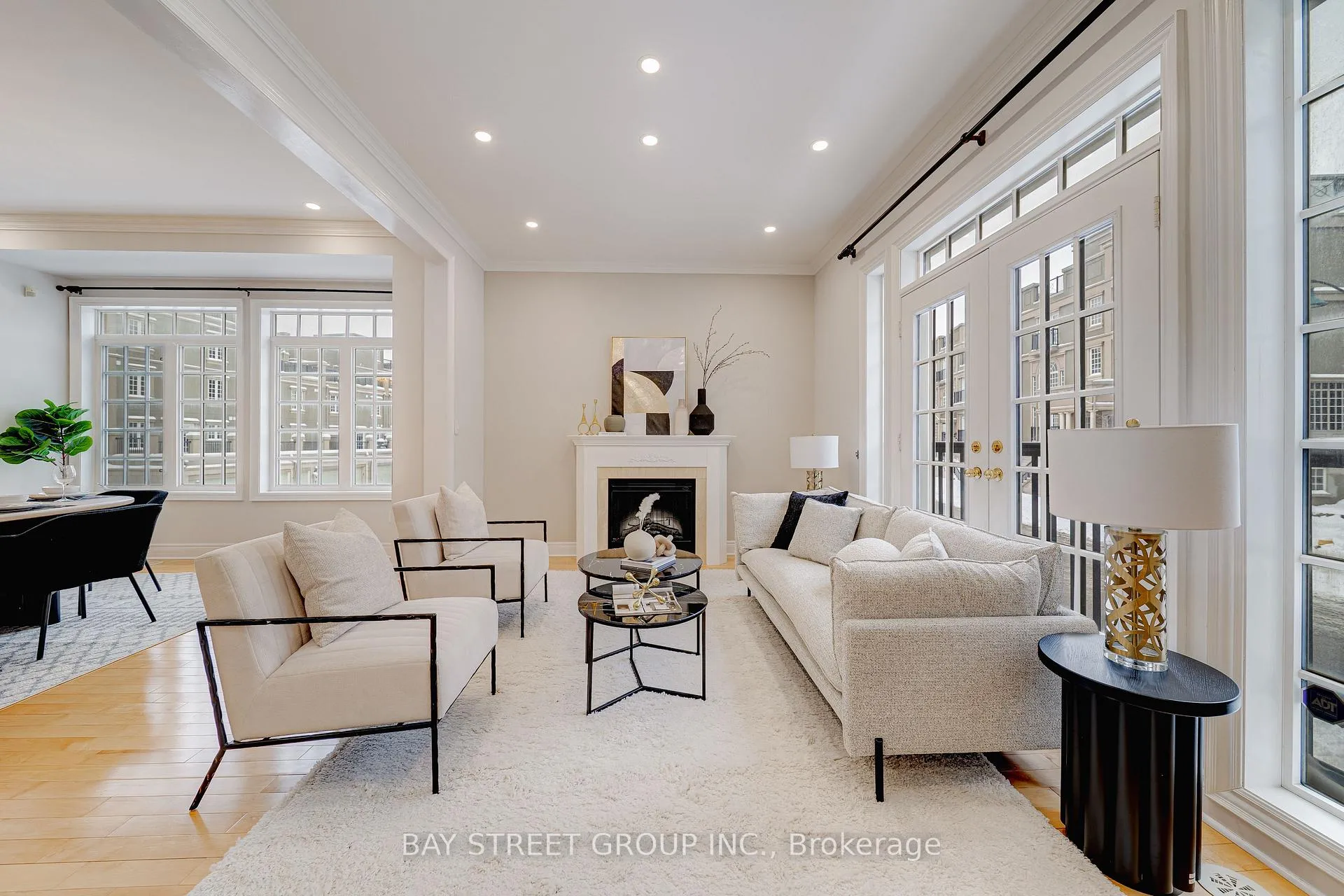 Photo 12 of 14 Lord Durham Road, Markham, Unionville — HOMEH