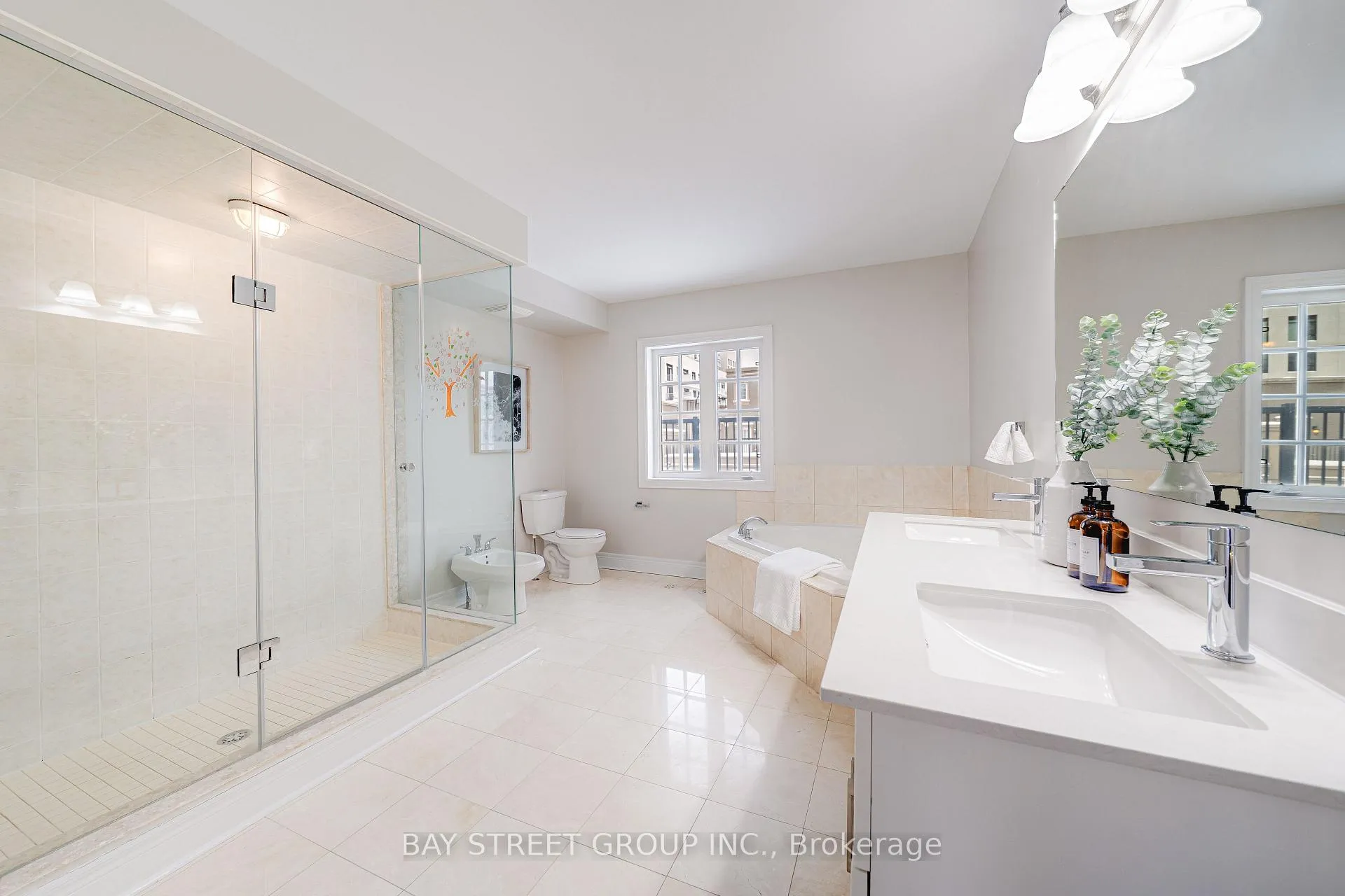 Photo 37 of 14 Lord Durham Road, Markham, Unionville — HOMEH