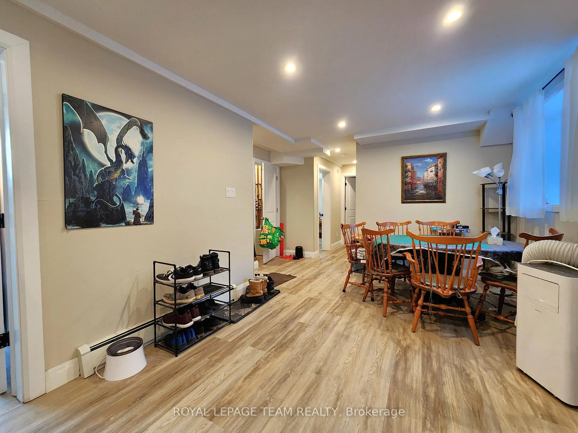 Photo 2 of Unit 2, 50 Fringewood Drive, Ottawa, Fringewood — HOMEH