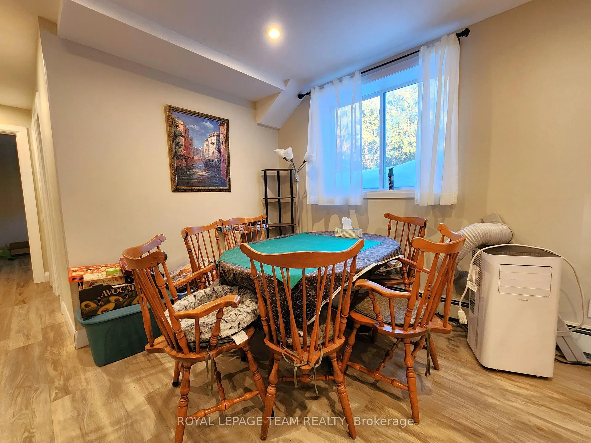 Photo 6 of Unit 2, 50 Fringewood Drive, Ottawa, Fringewood — HOMEH