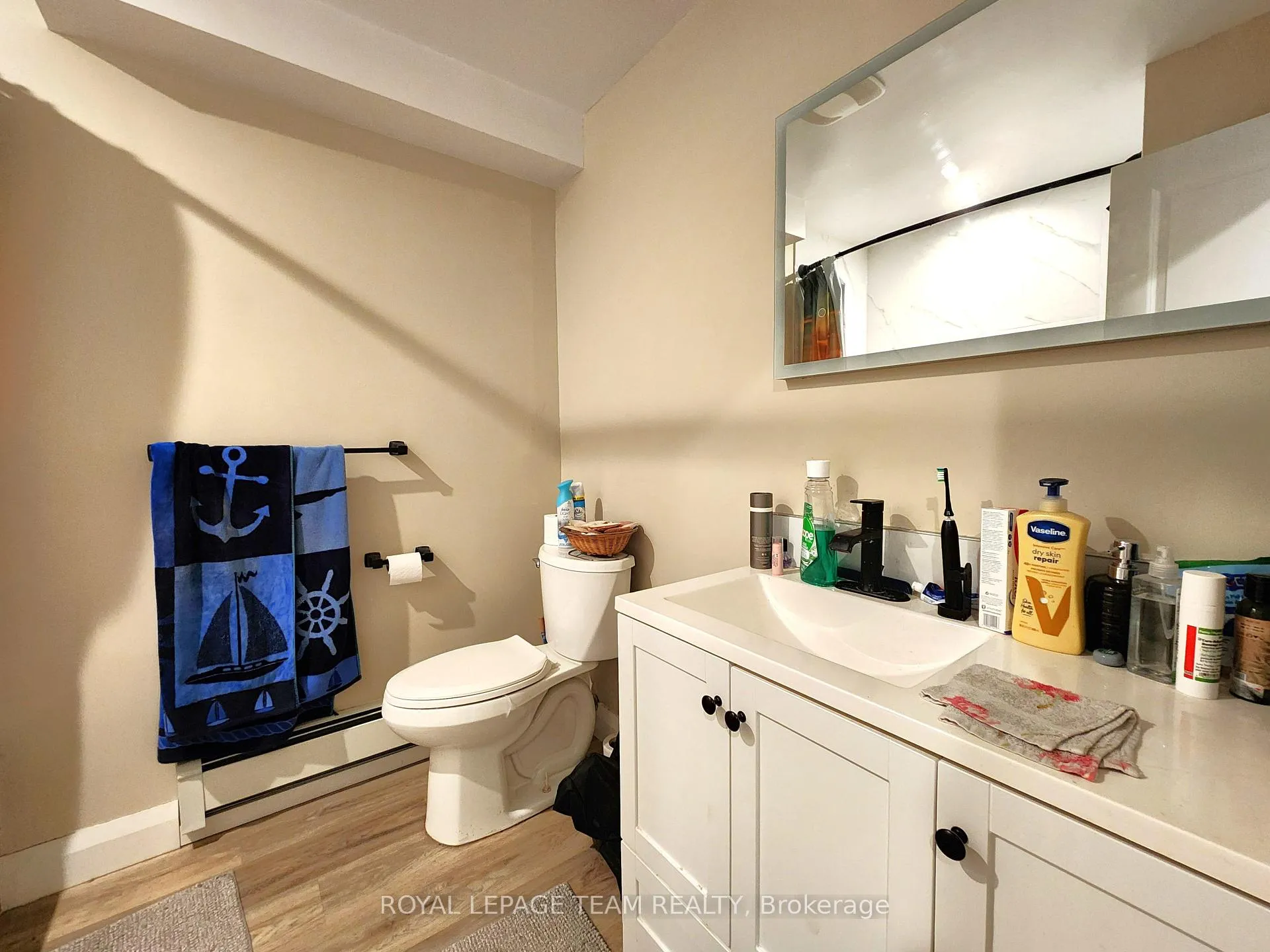 Photo 7 of Unit 2, 50 Fringewood Drive, Ottawa, Fringewood — HOMEH