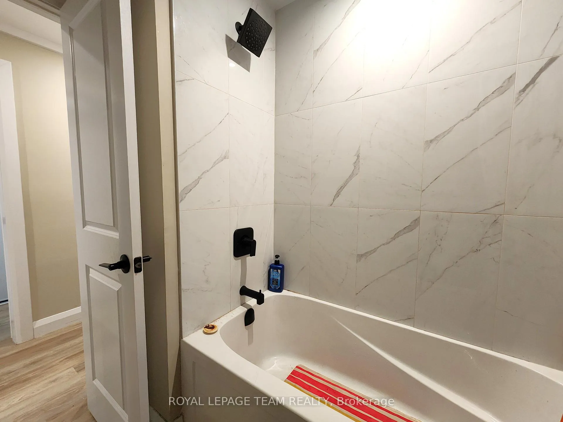 Photo 9 of Unit 2, 50 Fringewood Drive, Ottawa, Fringewood — HOMEH