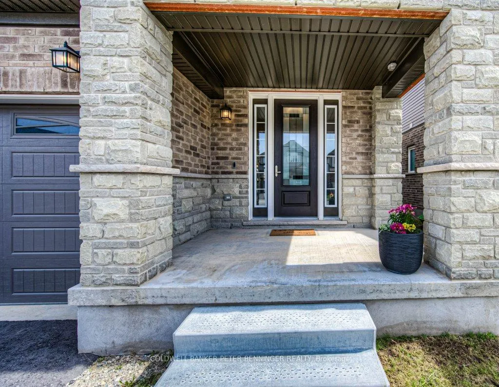 Photo 6 of 14 Greyhawk Street, Kitchener — HOMEH
