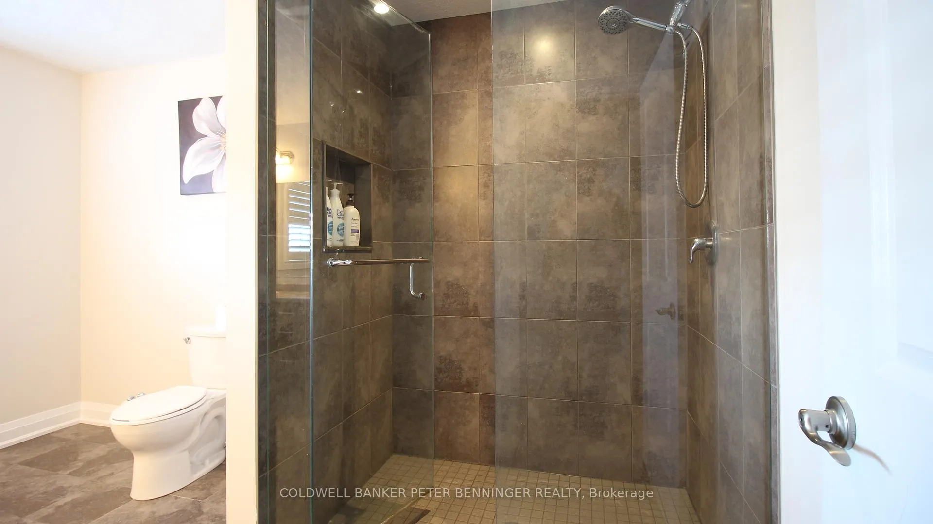 Photo 22 of 14 Greyhawk Street, Kitchener — HOMEH