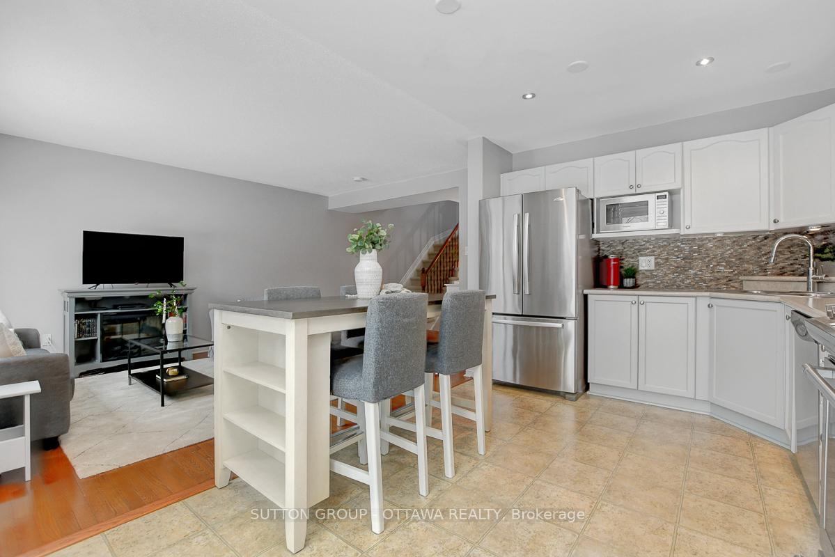 Photo 13 of 4225 Kelly Farm Drive, Ottawa, Blossom Park/Kemp Park/Findlay Creek — HOMEH