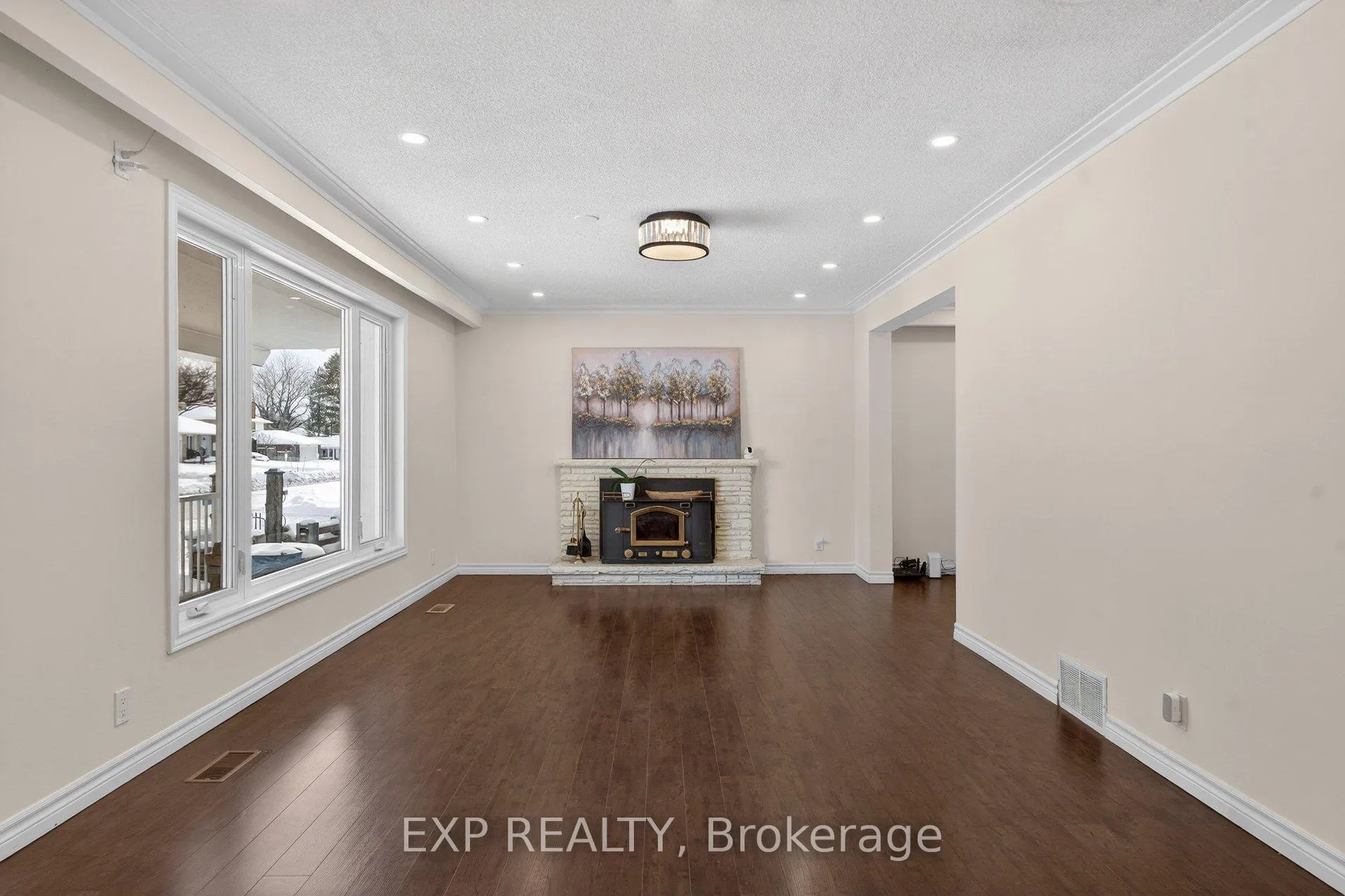 Photo 4 of 2 Gladiator Road, Markham, Bullock — HOMEH