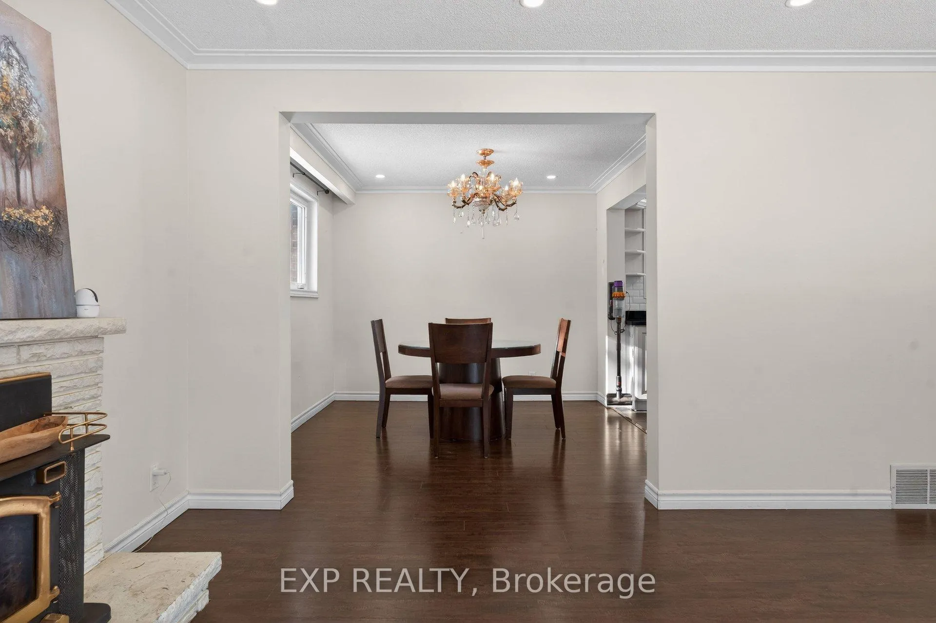 Photo 9 of 2 Gladiator Road, Markham, Bullock — HOMEH