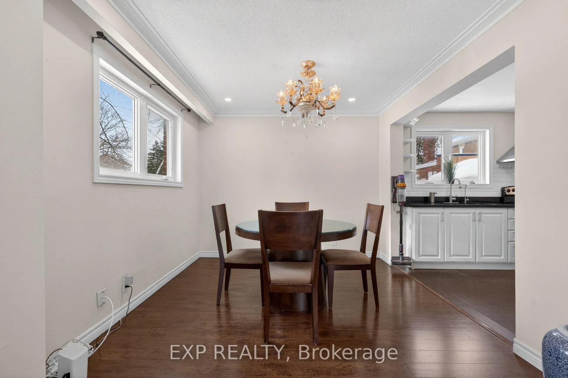 Photo 11 of 2 Gladiator Road, Markham, Bullock — HOMEH