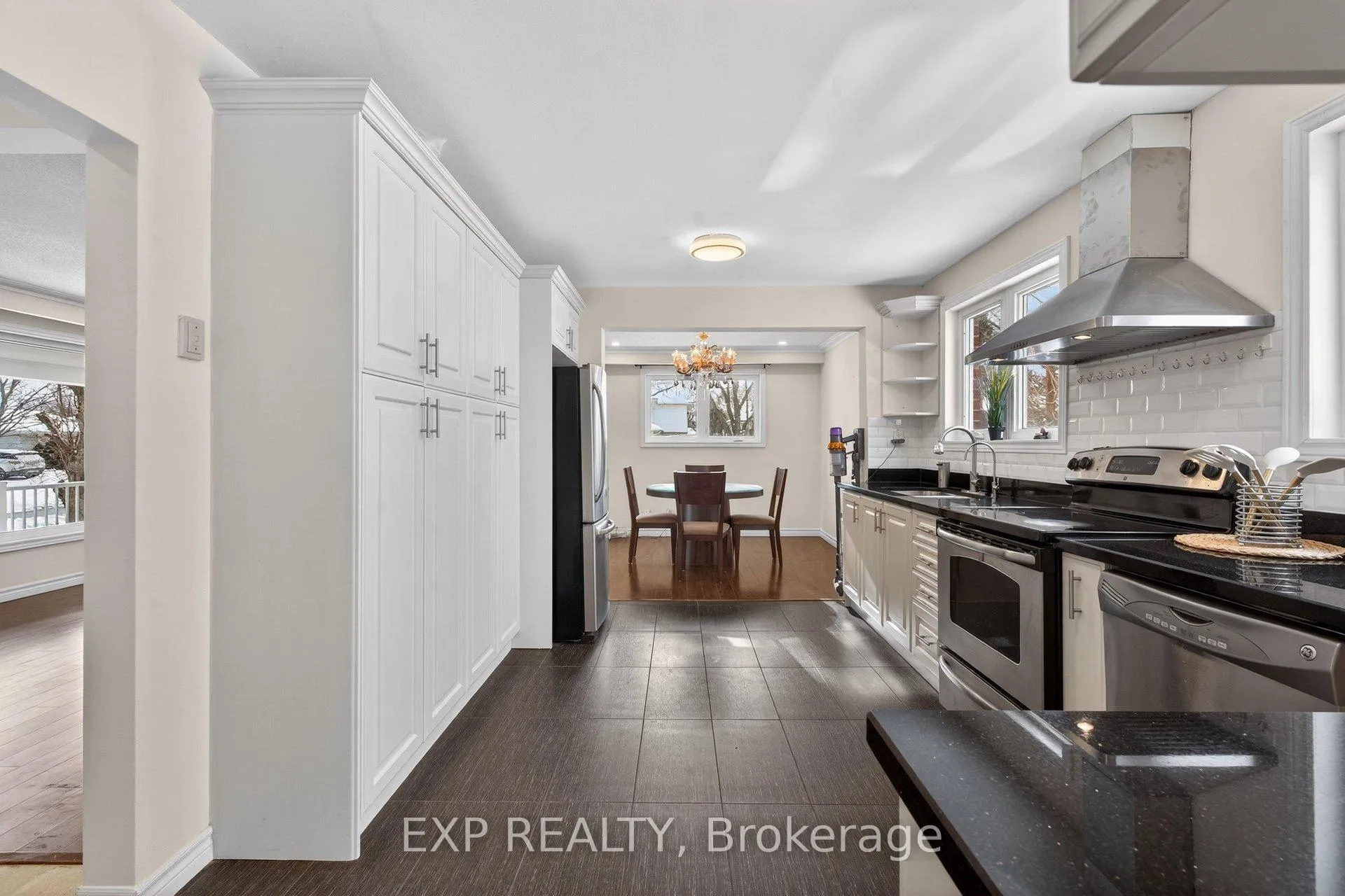 Photo 18 of 2 Gladiator Road, Markham, Bullock — HOMEH