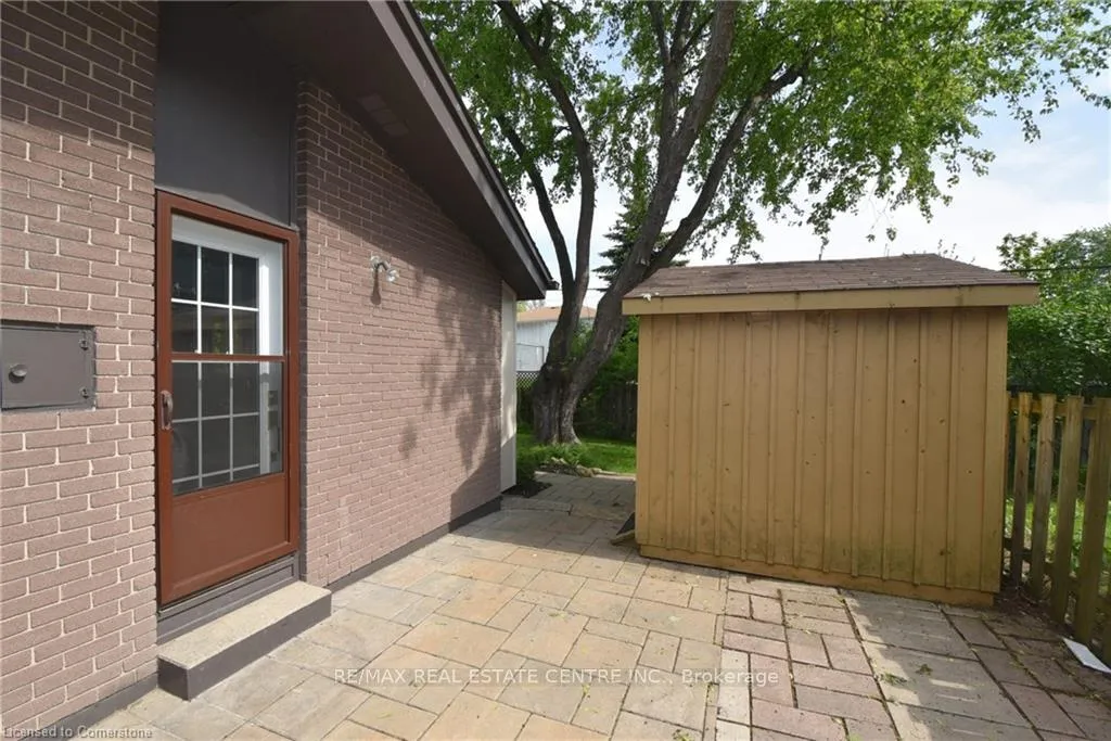 Photo 1 of Unit upper, 33 Westway Place, Kitchener, Pioneer Park — HOMEH