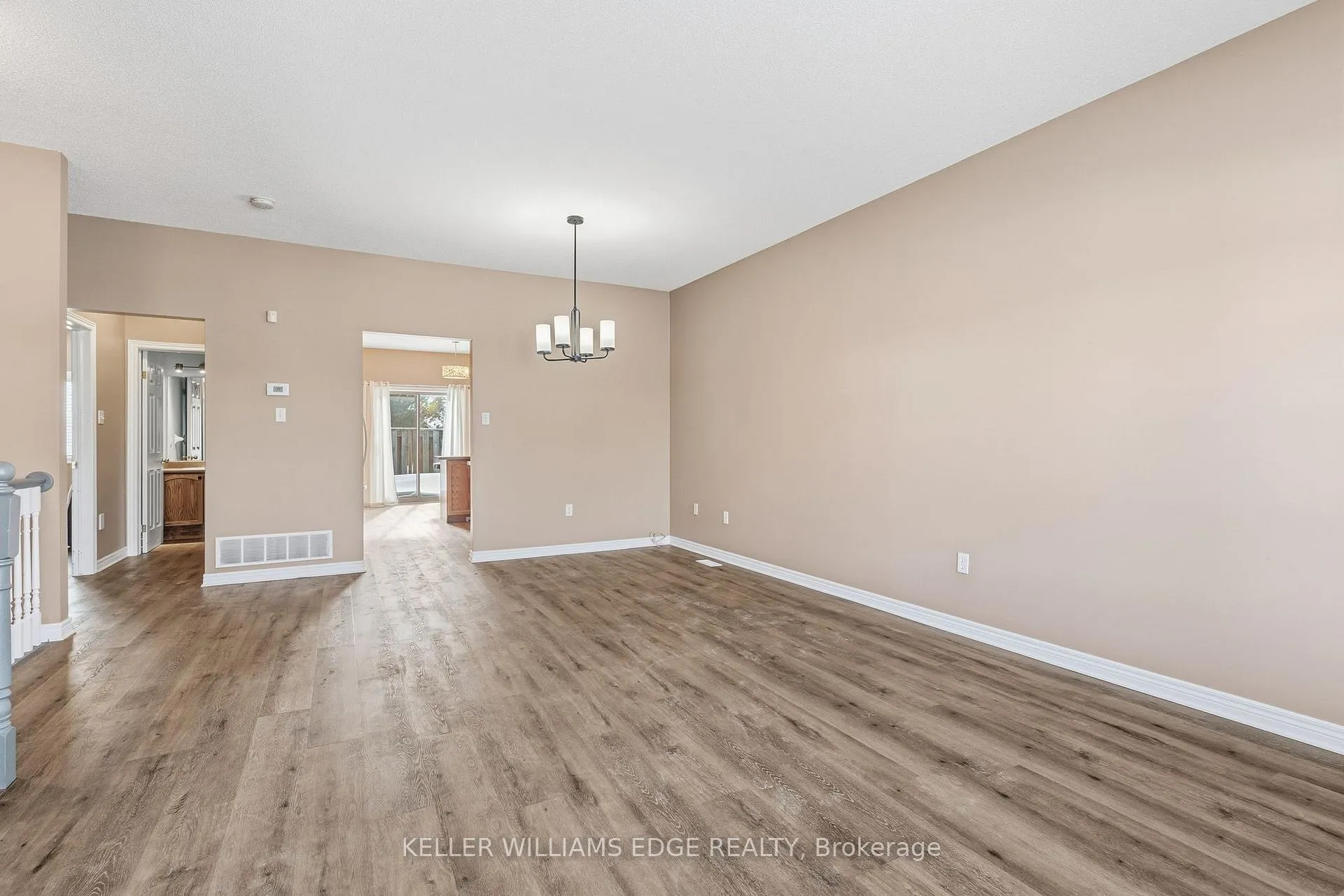 Photo 4 of Unit 30, 130 Southbrook Drive, Hamilton, Binbrook — HOMEH